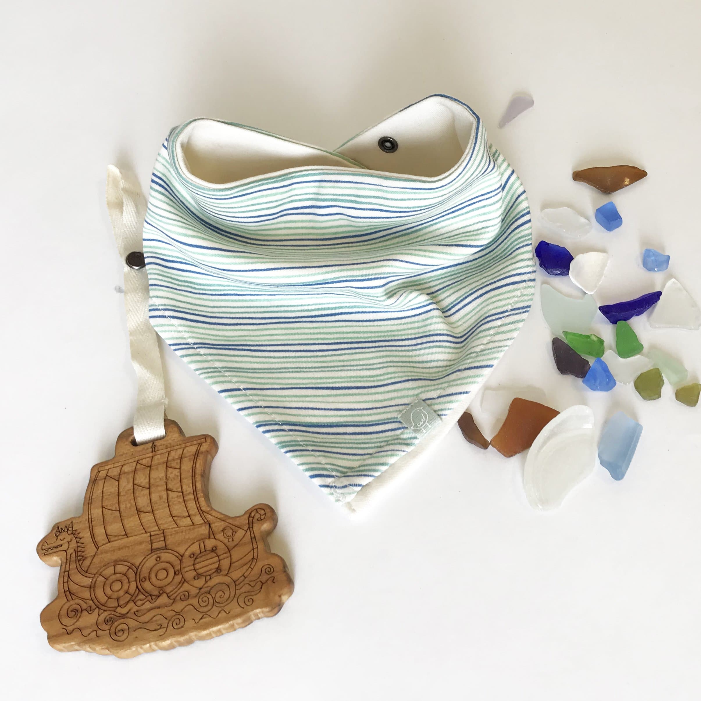 kerchief-bib-pin-stripes-Gift-Baby-Toysaccessories-1