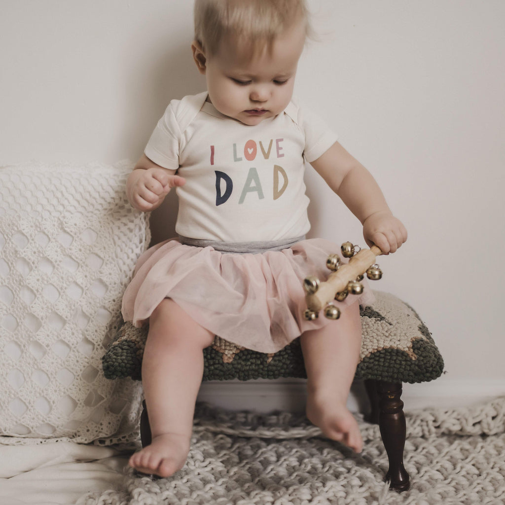 graphic-bodysuit-love-dad-Gift-Baby-Toys-4