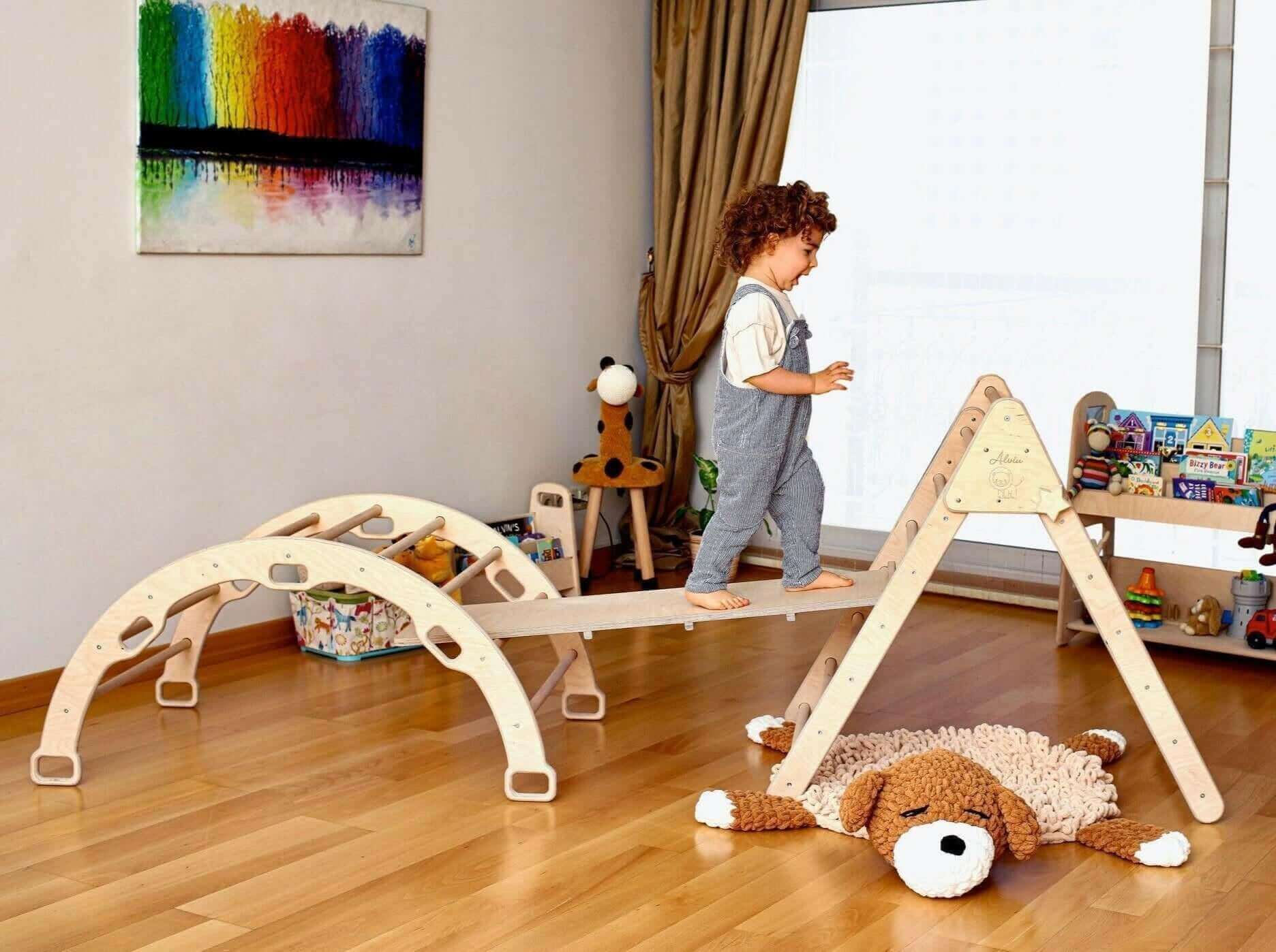montessori-climbing-set-3-pieces-pikler-triangle-climbing-arch-ramp-Gift-Baby-Toys-4