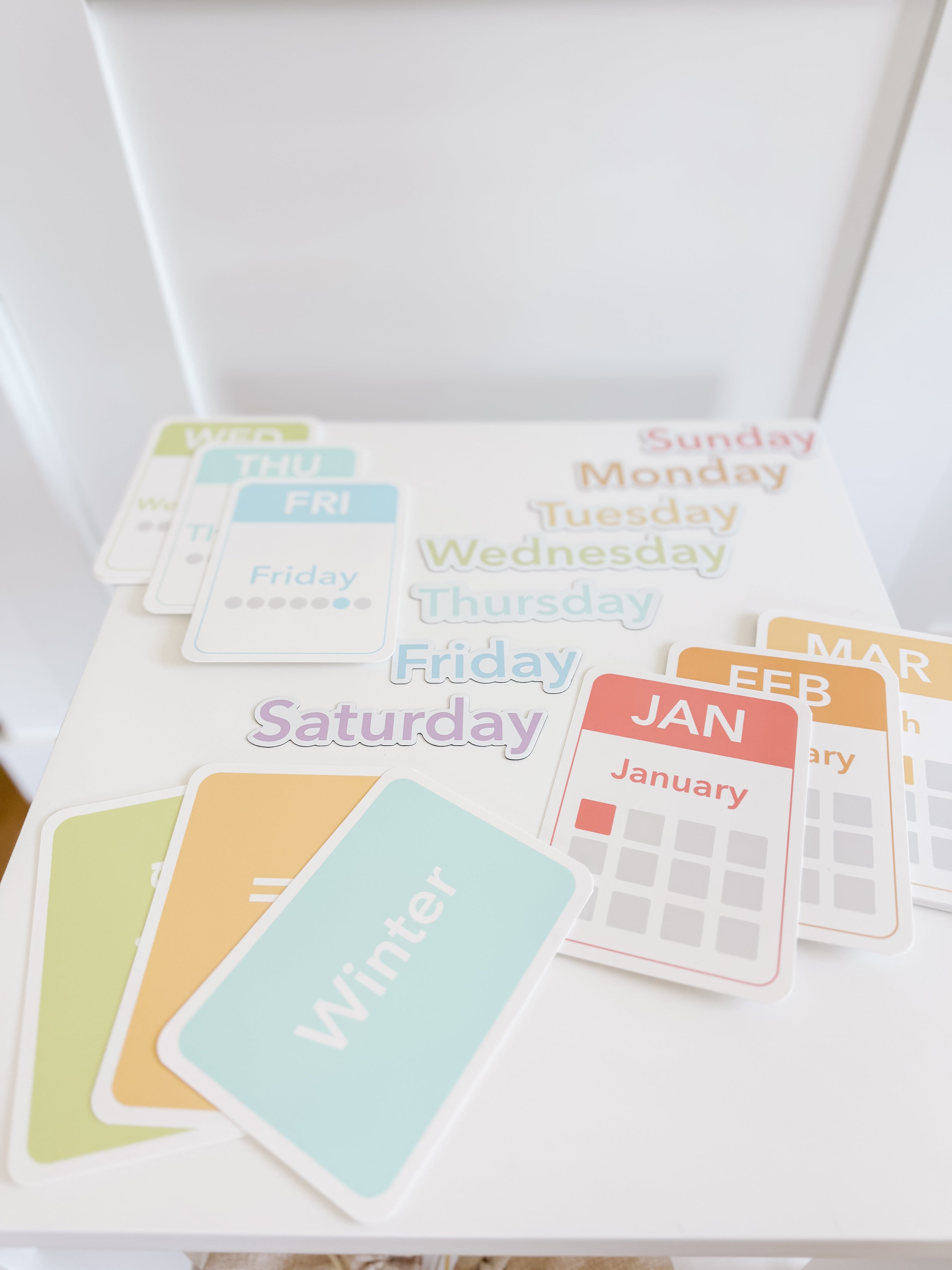 days-months-seasons-flashcards-and-magnets-Gift-Baby-Toys-8