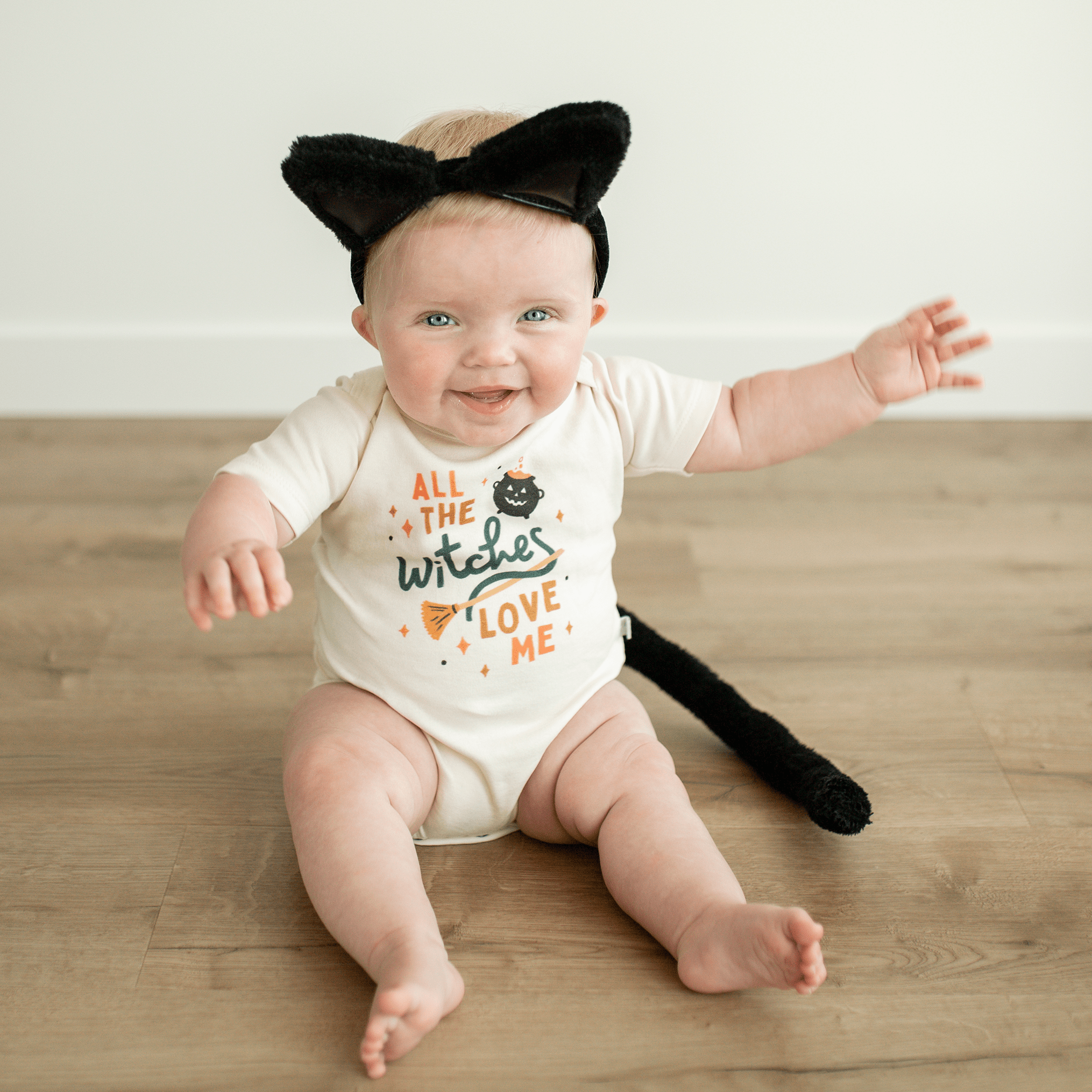 graphic-bodysuit-witches-love-me-Gift-Baby-Toys-3