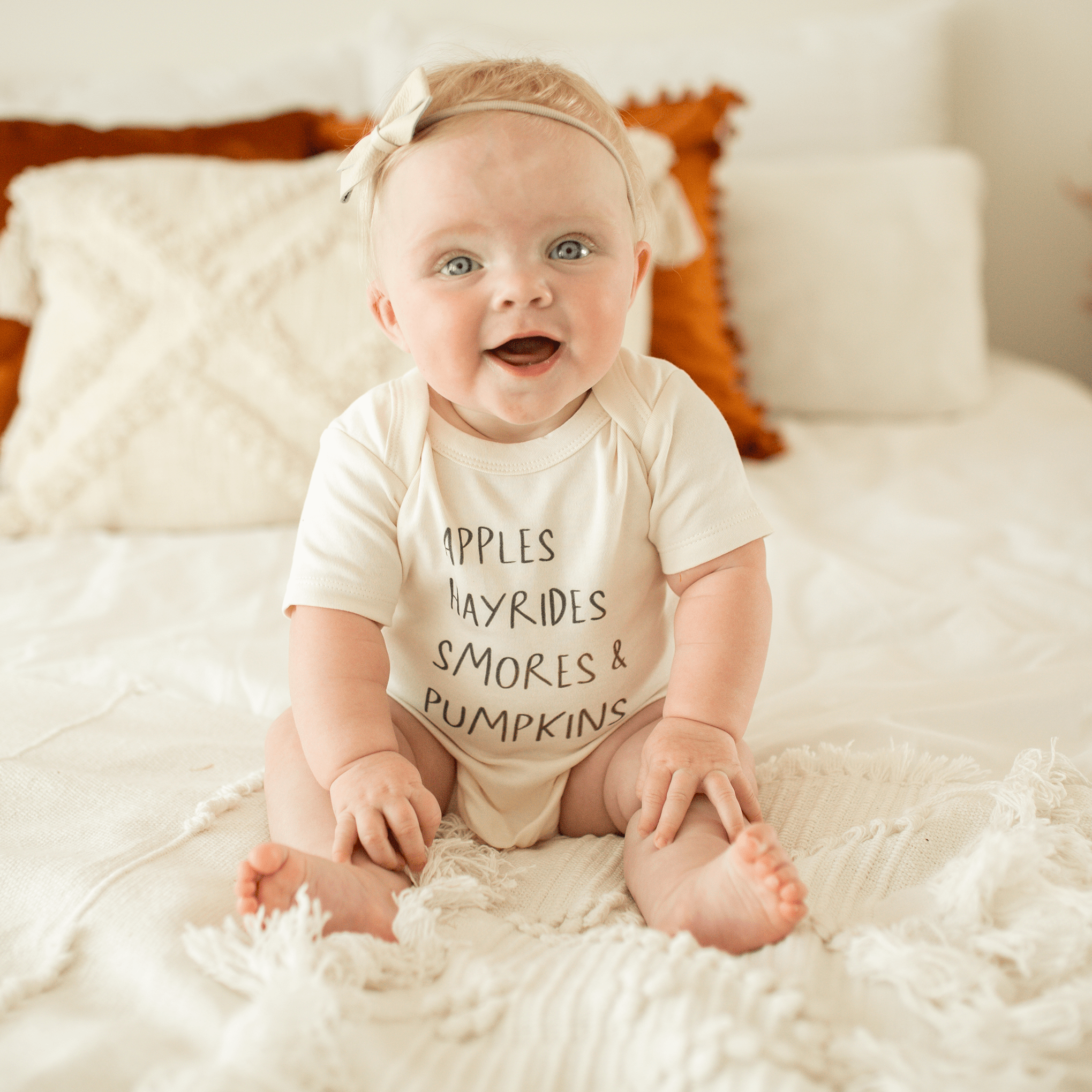 graphic-bodysuit-apples-hayrides-smores-Gift-Baby-Toys-3
