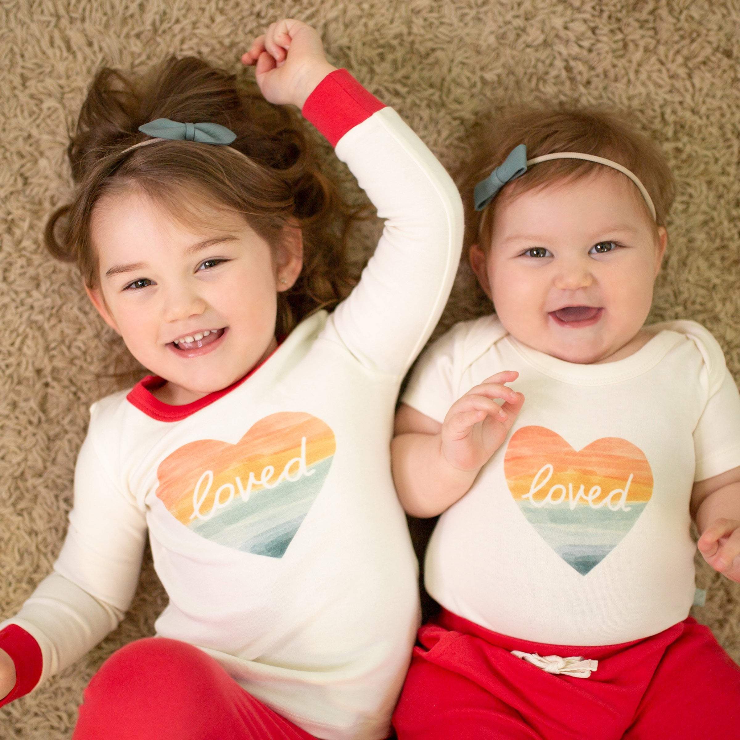 graphic-bodysuit-loved-rainbow-heart-Gift-Baby-Toys-2