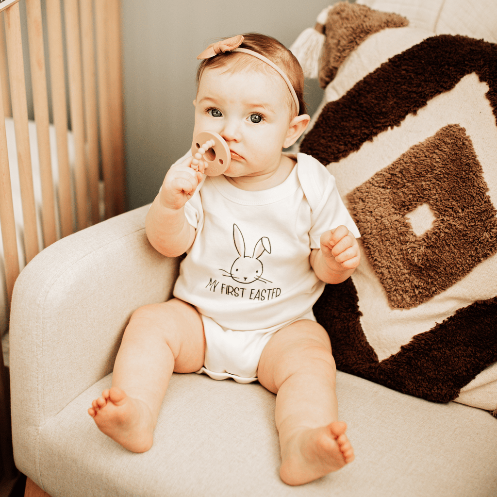 graphic-bodysuit-set-spring-4-pack-1-free-Gift-Baby-Toys-3