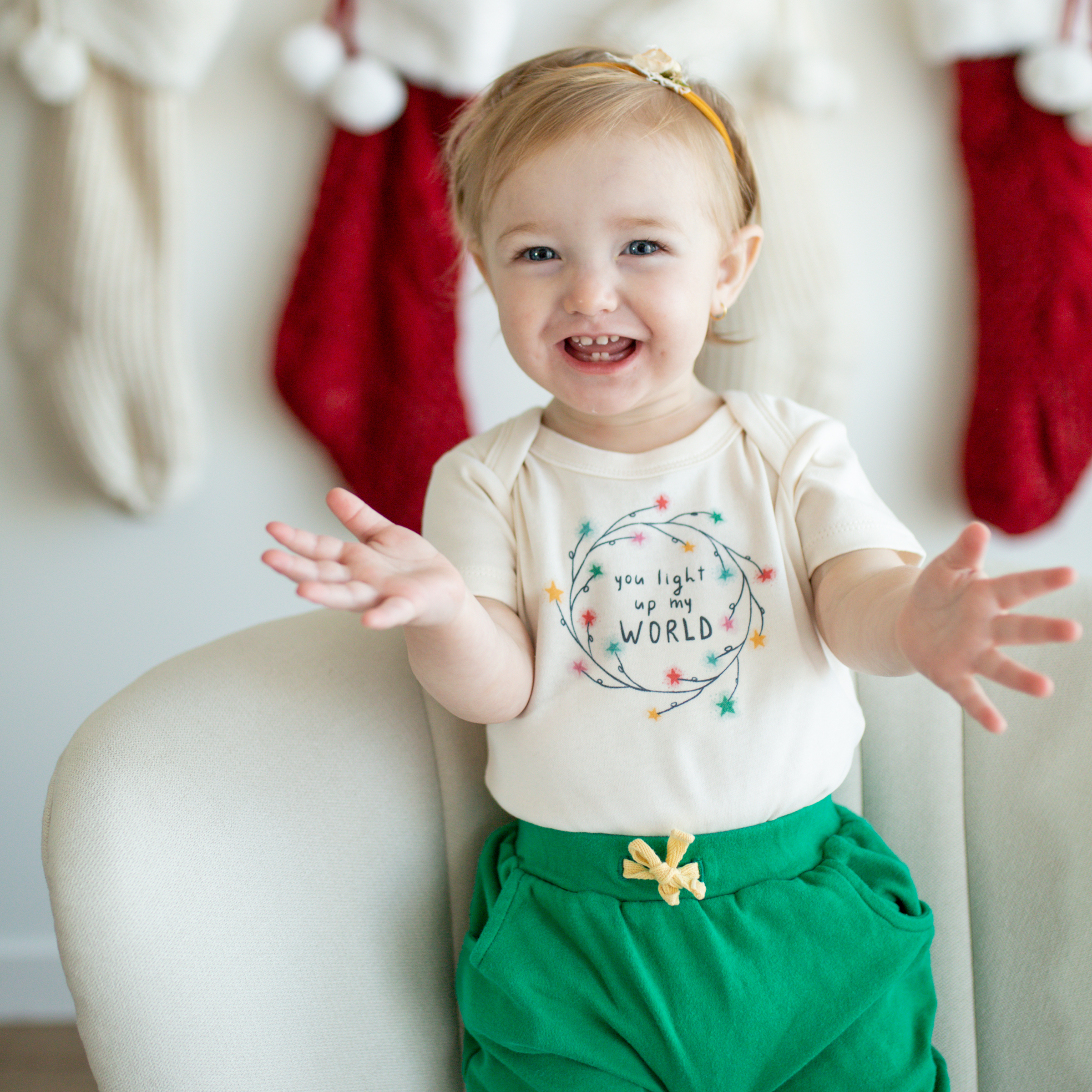 graphic-bodysuit-light-up-my-world-Gift-Baby-Toys-3