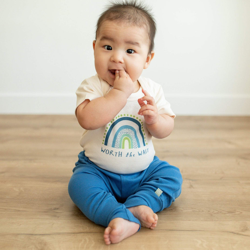 graphic-bodysuit-worth-the-wait-Gift-Baby-Toys-2