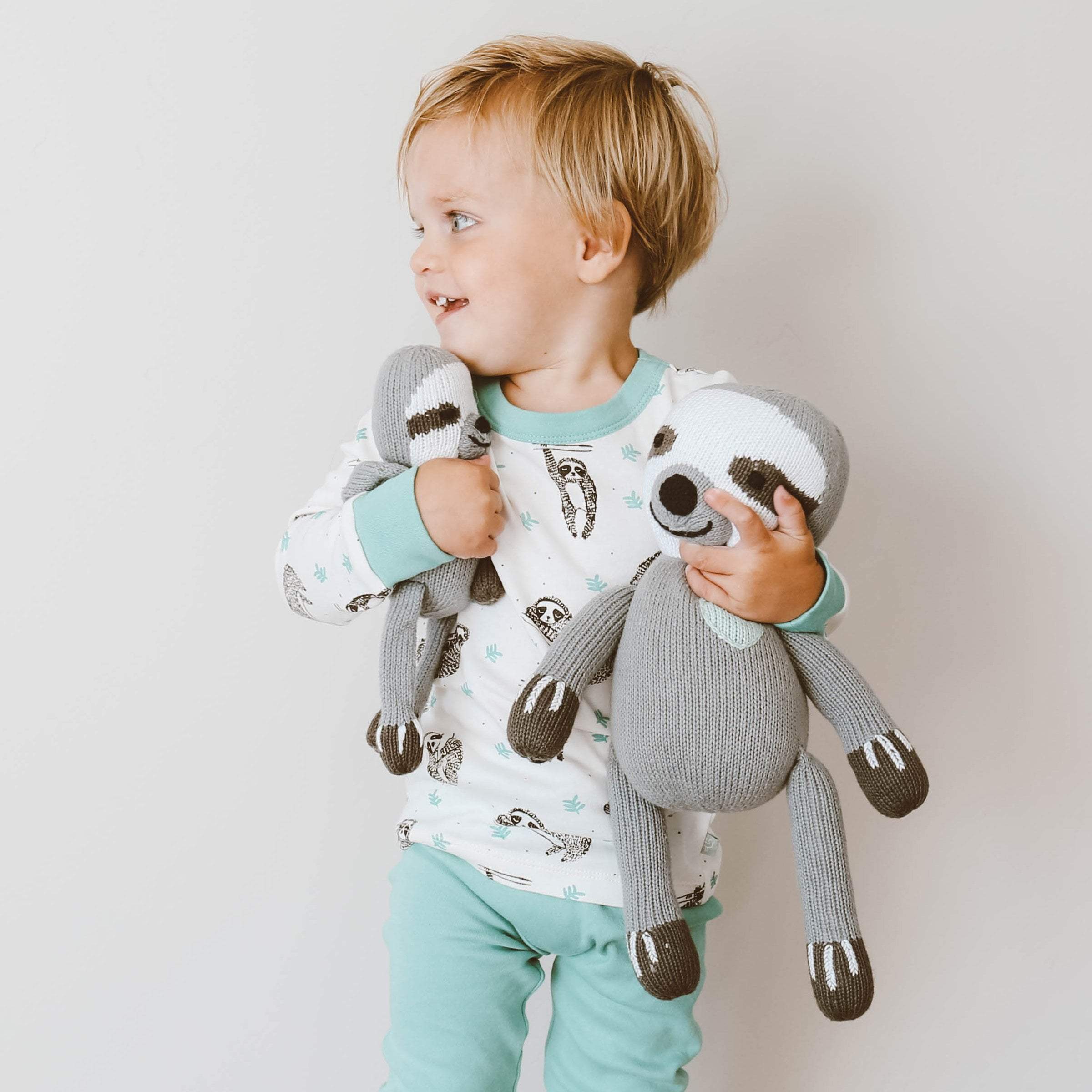 rattle-buddy-eli-the-sloth-Gift-Baby-Toys-2