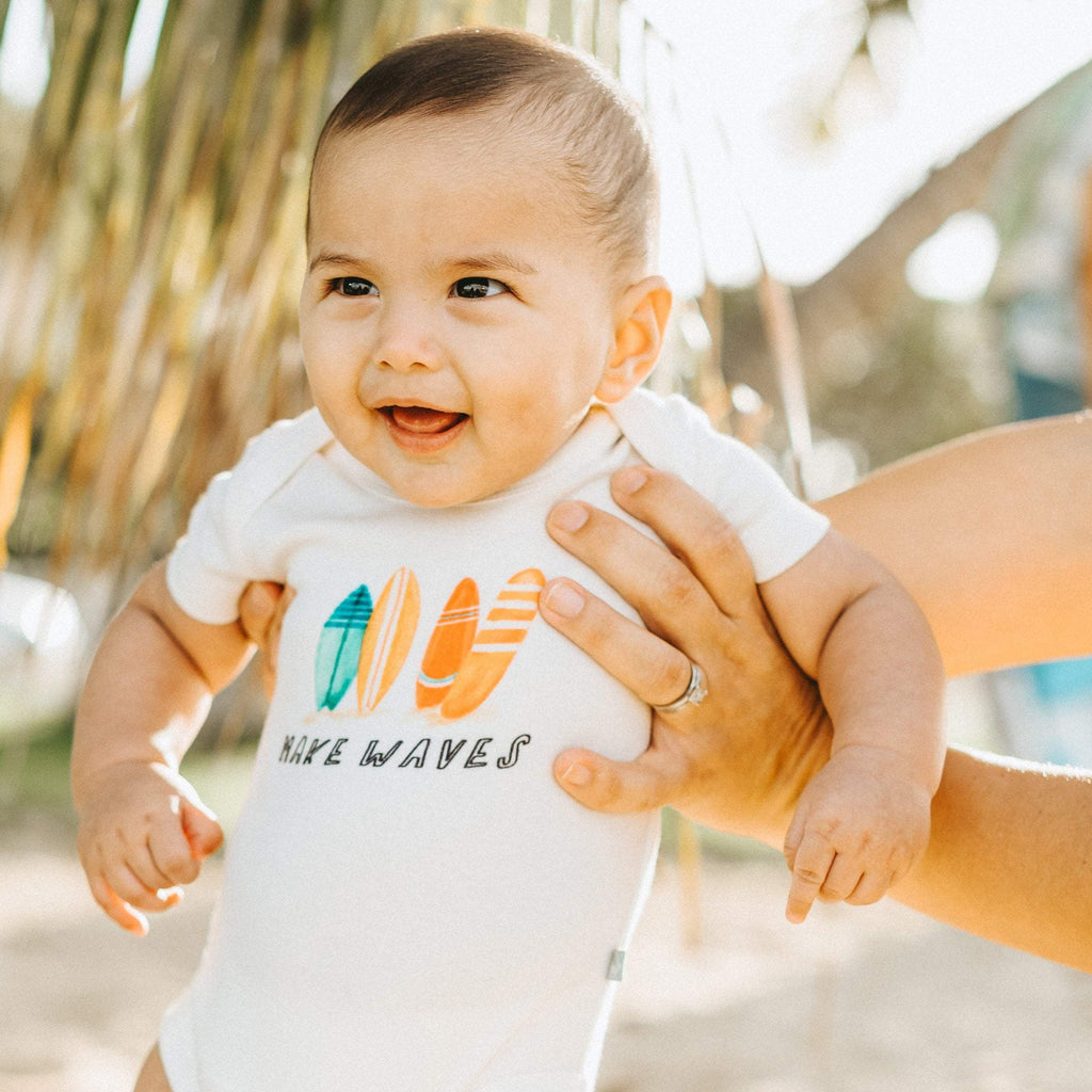 graphic-bodysuit-make-waves-Gift-Baby-Toys-2