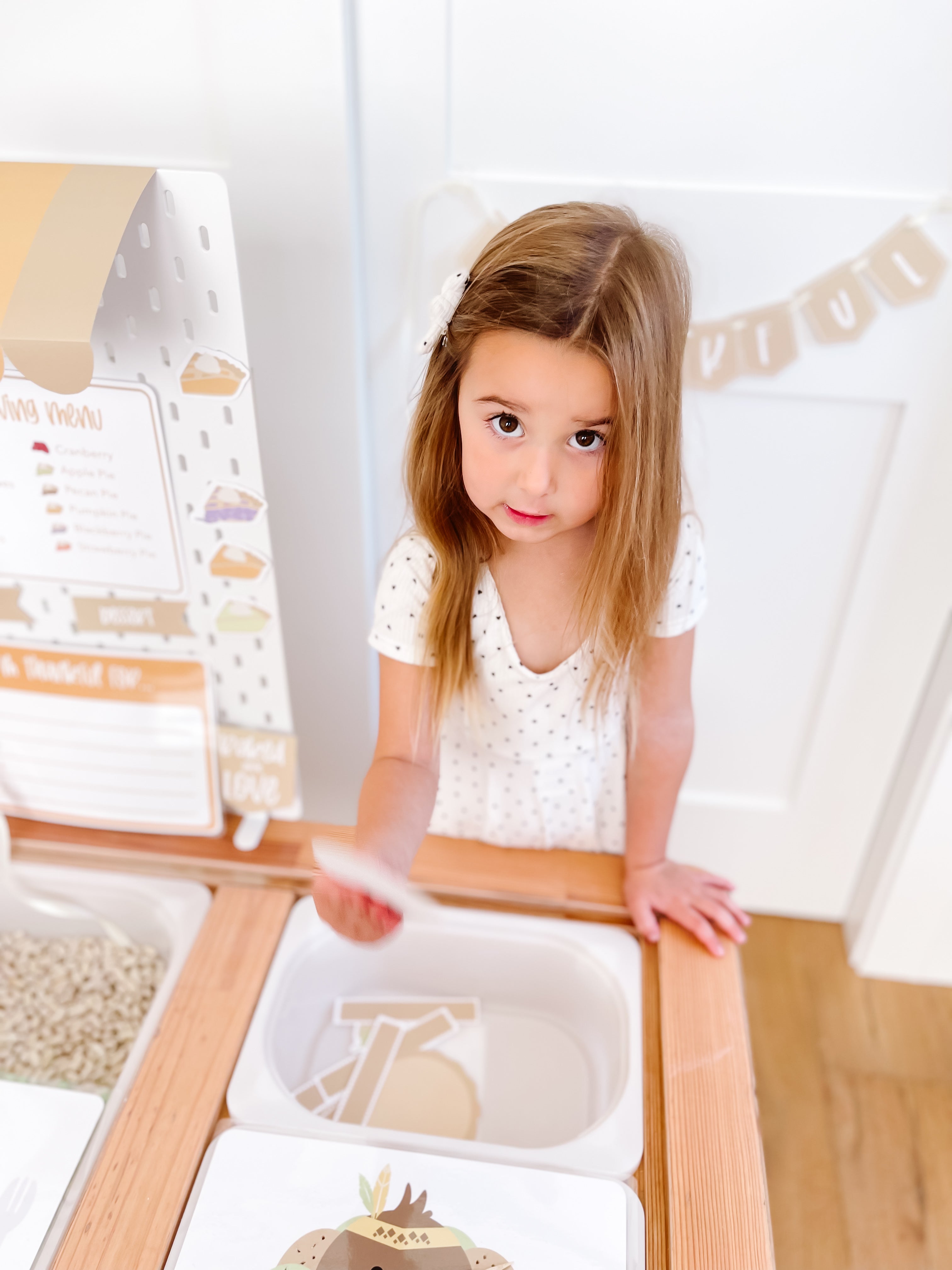 thanksgiving-dramatic-play-setup-Gift-Baby-Toys-17