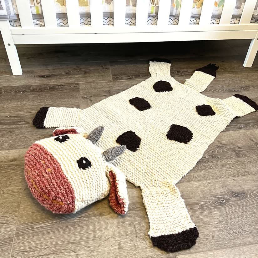 organic-wool-play-mat-nursery-rug-cow-Gift-Baby-Toysknit dolls-1