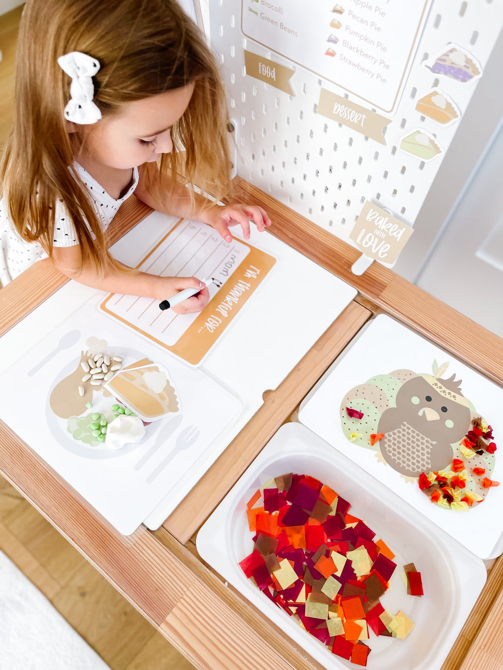 thanksgiving-dramatic-play-setup-Gift-Baby-Toys-29