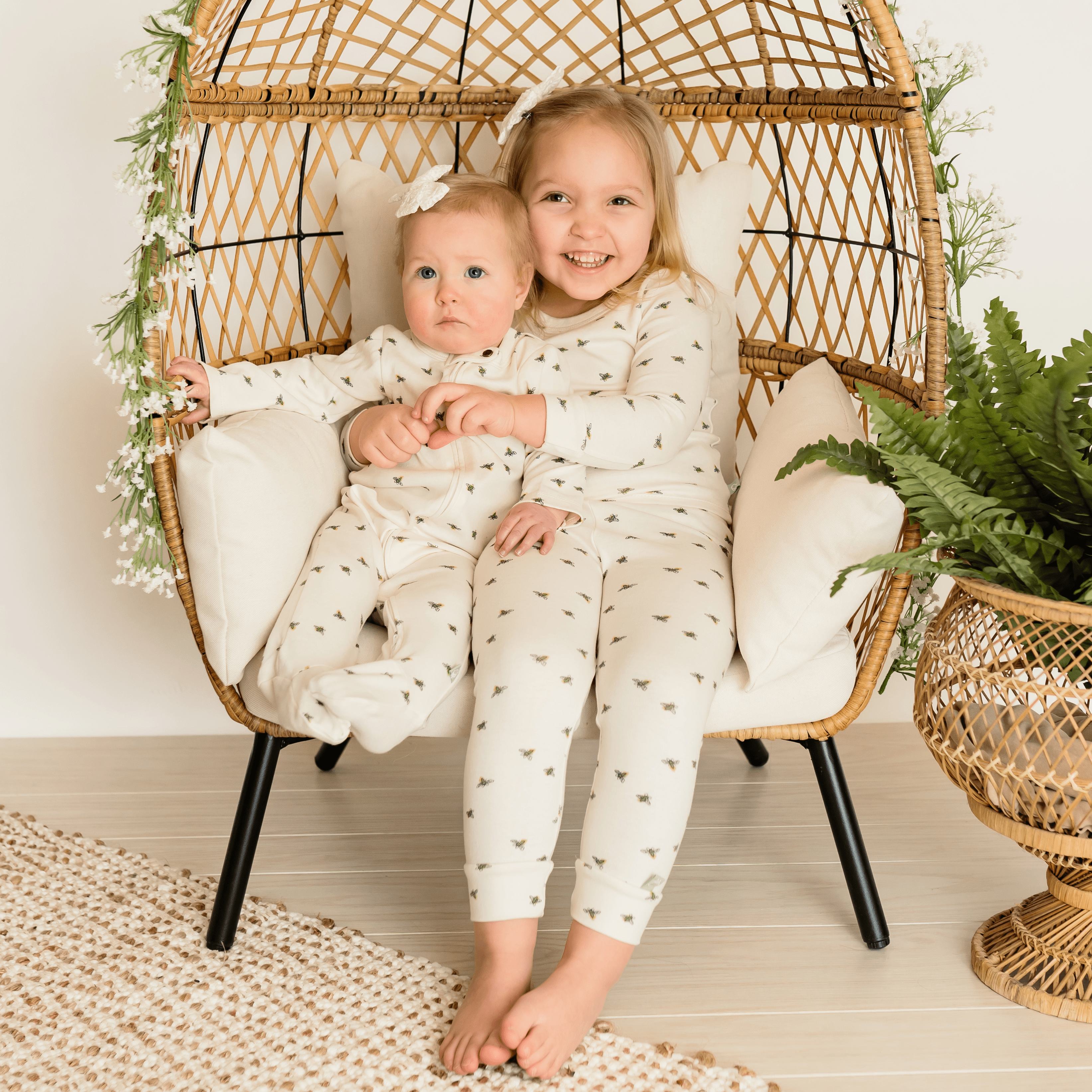 pajamas-busy-bees-Gift-Baby-Toys-3