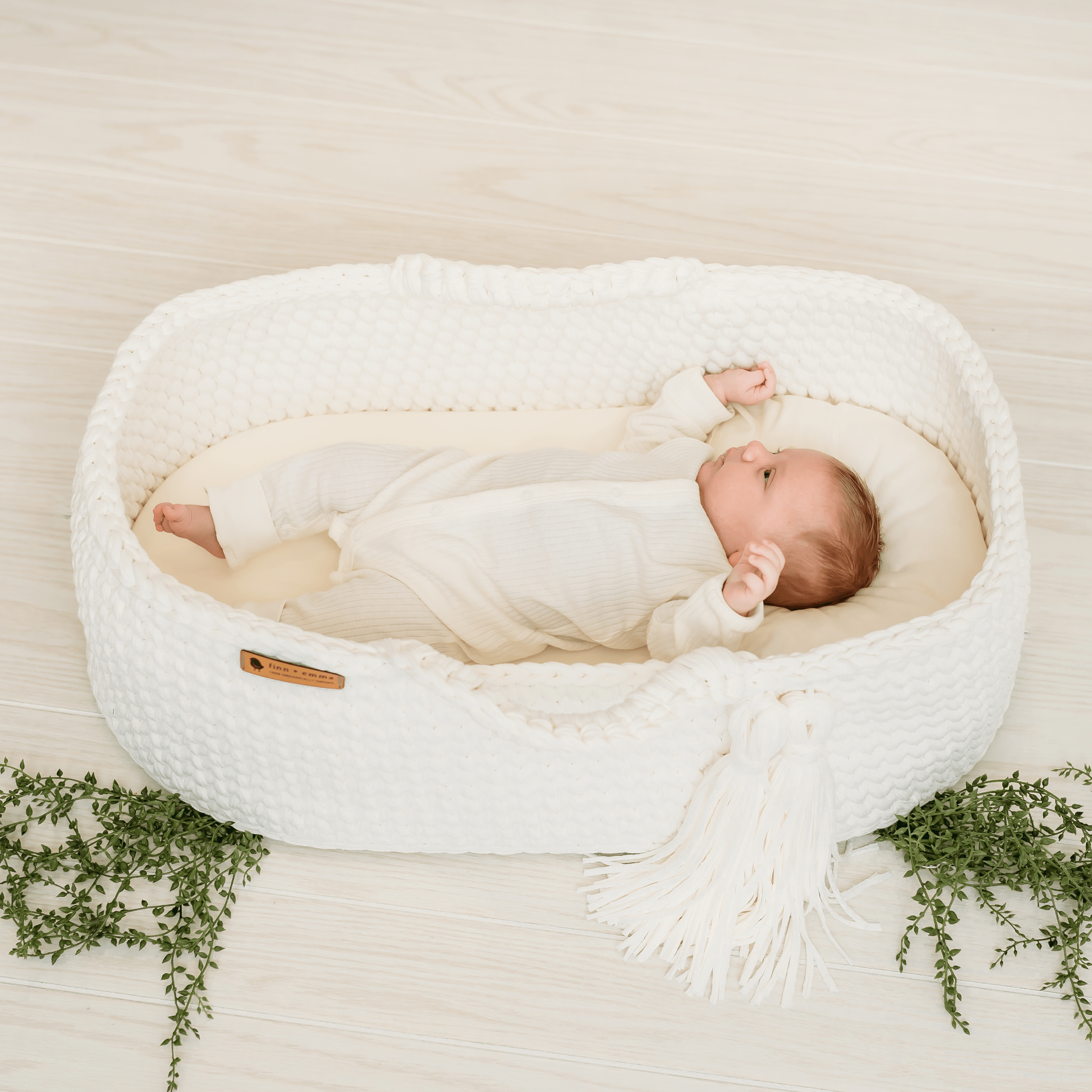 carry-cot-ivory-Gift-Baby-Toys-2