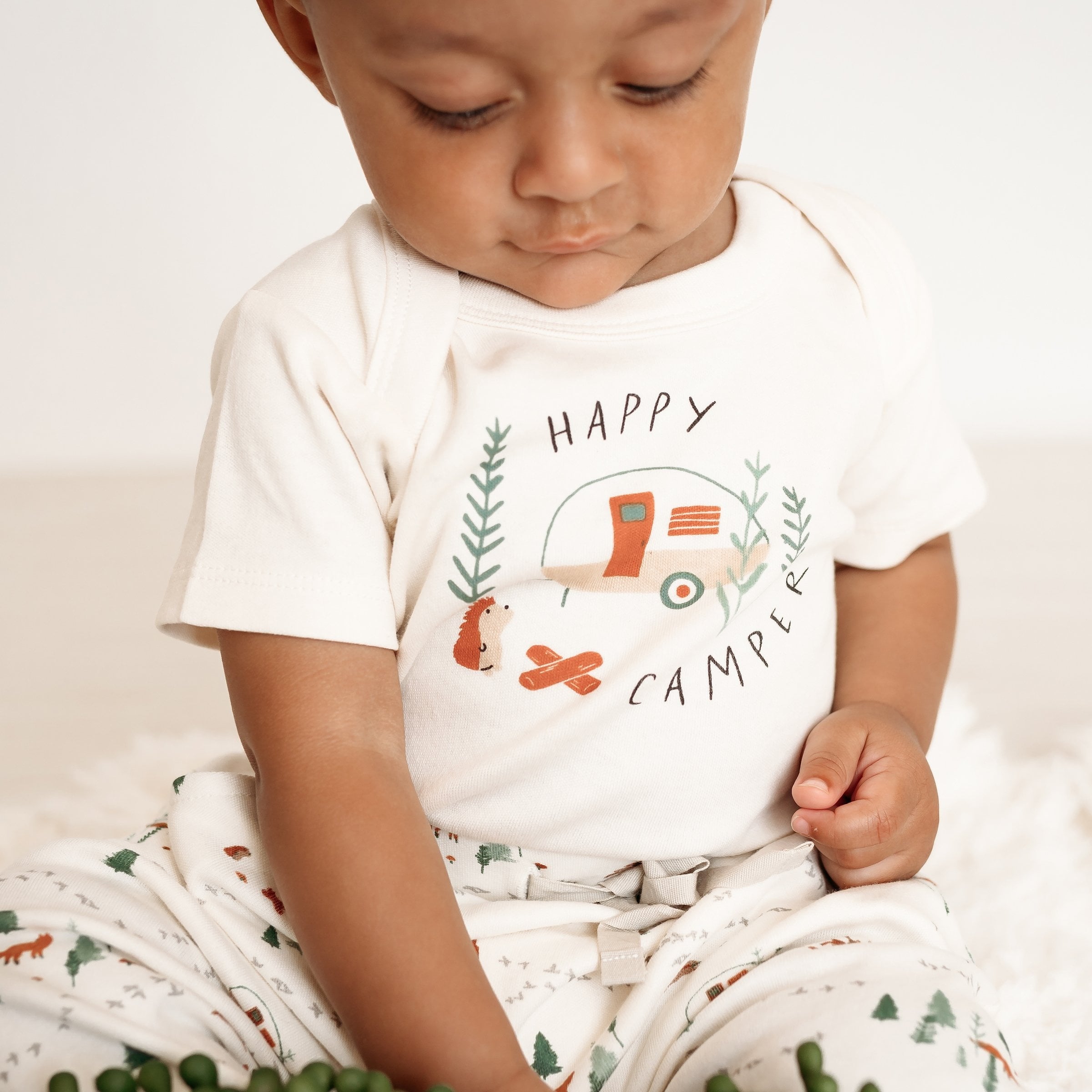 graphic-bodysuit-happy-camper-Gift-Baby-Toys-2