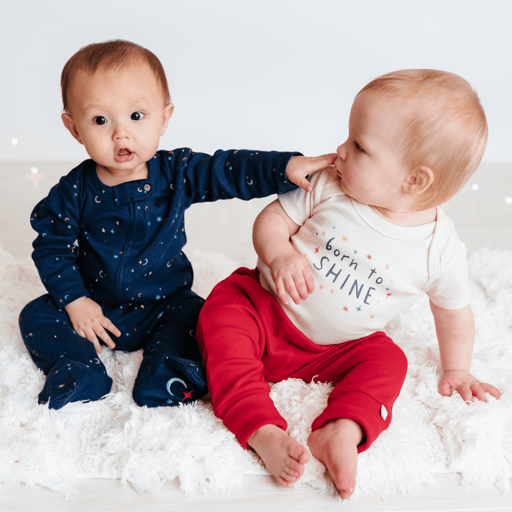graphic-bodysuit-born-to-shine-Gift-Baby-Toys-3