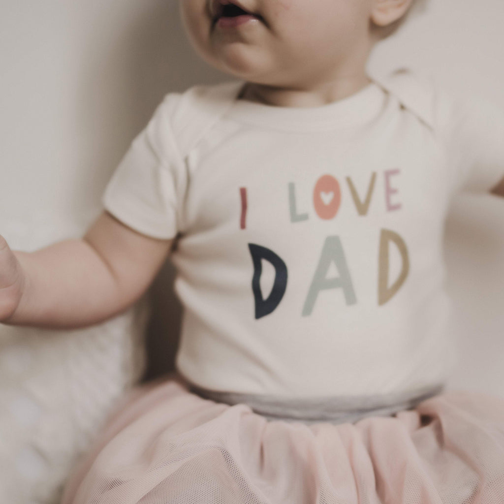 graphic-bodysuit-love-dad-Gift-Baby-Toys-8