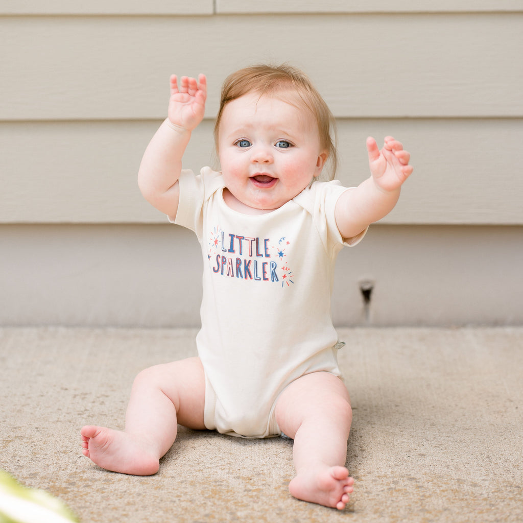 graphic-bodysuit-little-sparkler-Gift-Baby-Toys-3