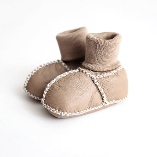 cozy-booties-tan-Gift-Baby-Toysaccessories-1
