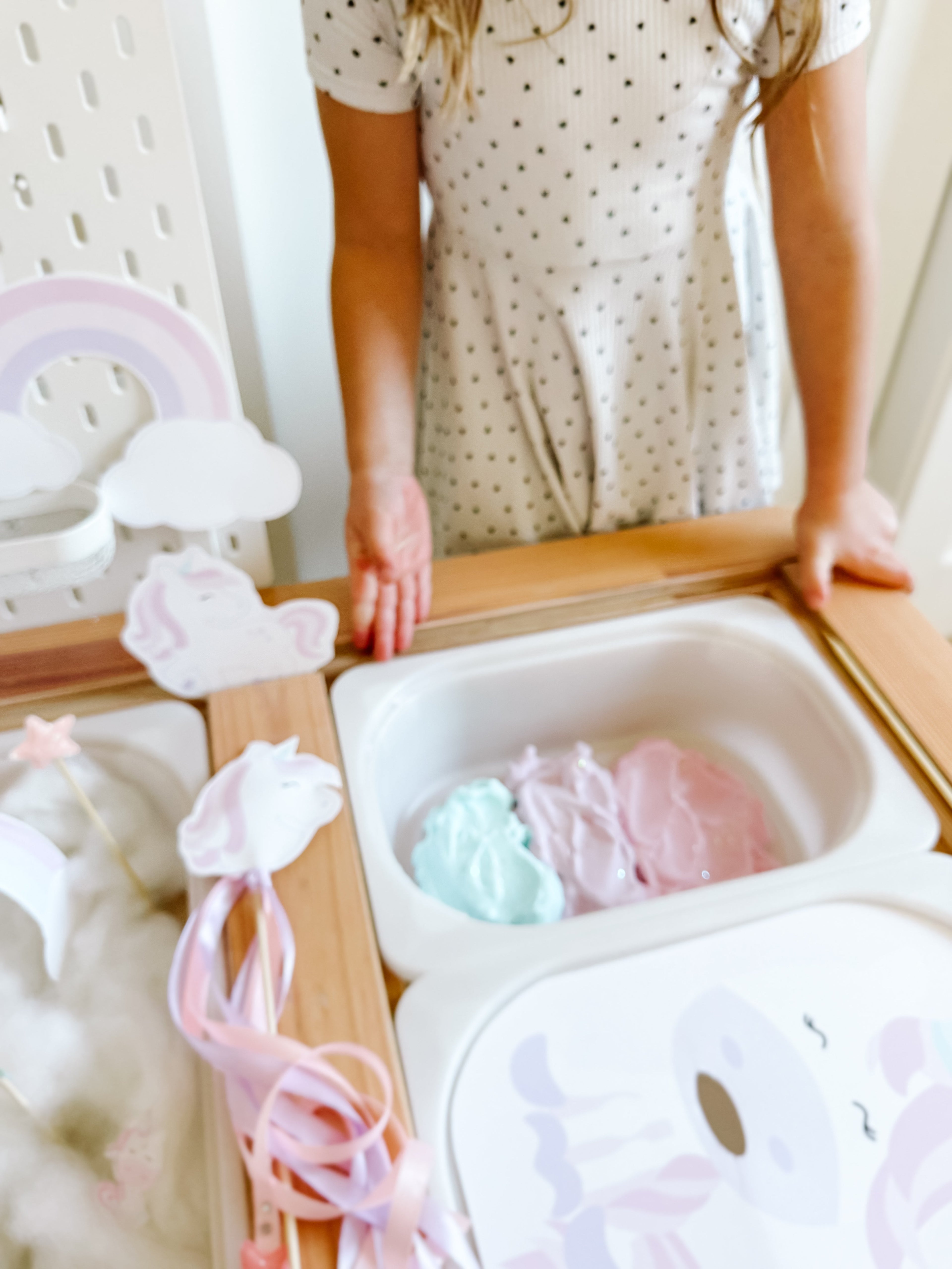 unicorn-sensory-dramatic-play-setup-Gift-Baby-Toys-12