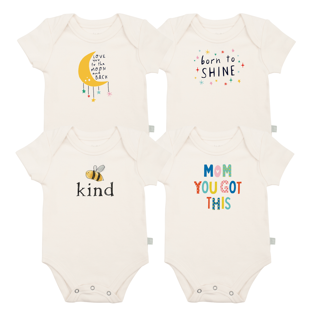 graphic-bodysuit-set-inspiring-4-pack-1-free-Gift-Baby-Toysbodysuits-1