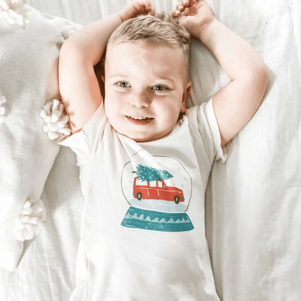 graphic-tee-snow-globe-Gift-Baby-Toys-2