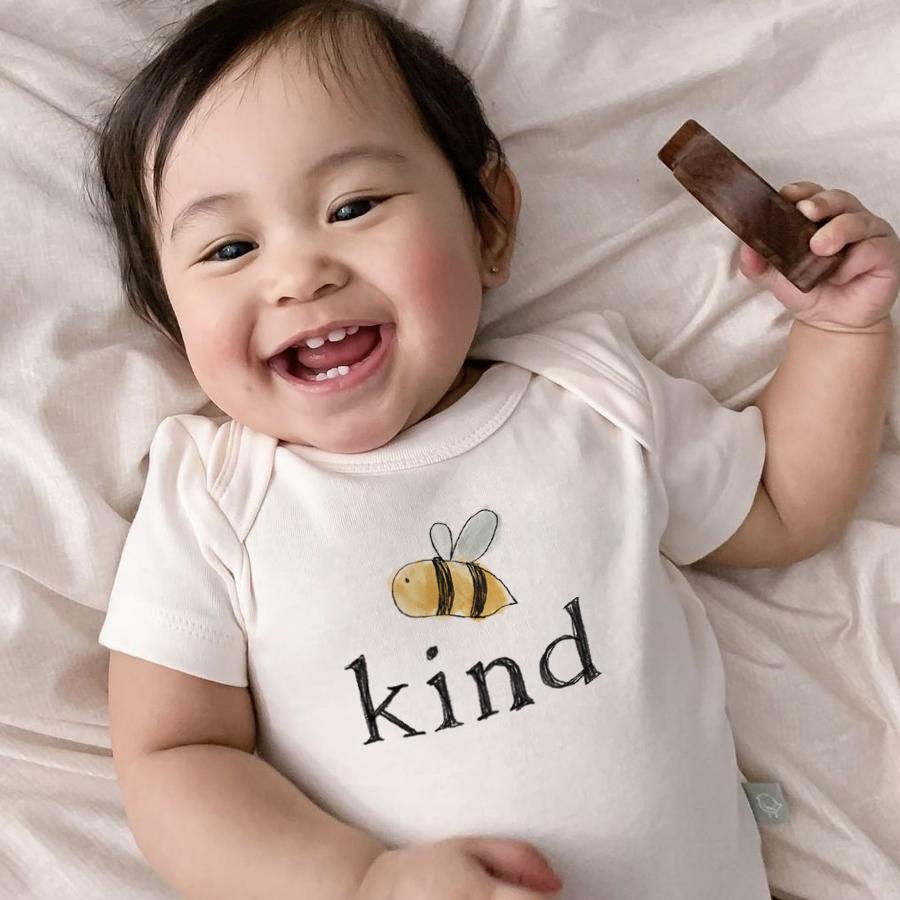graphic-bodysuit-bumble-bee-kind-Gift-Baby-Toys-2