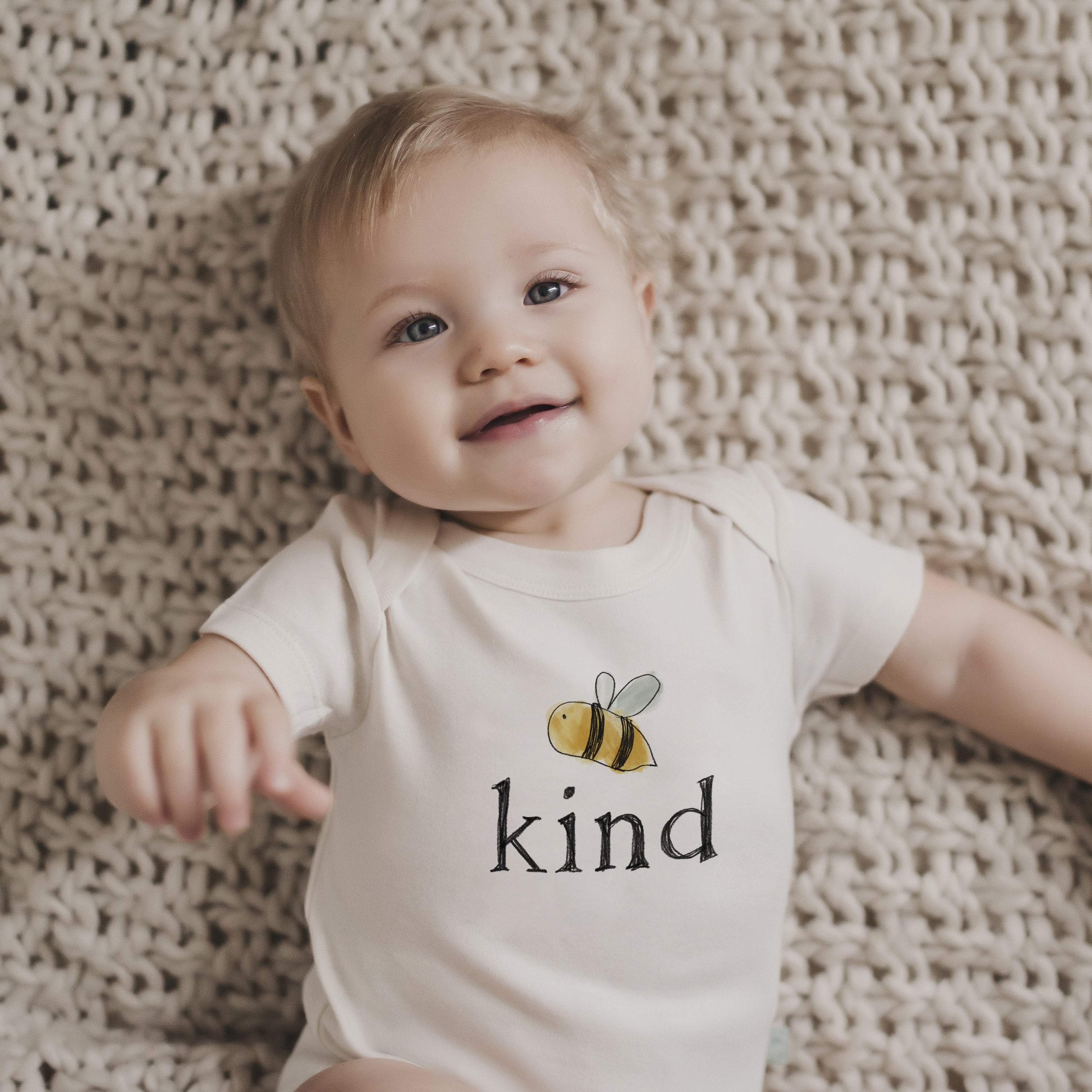 graphic-bodysuit-bumble-bee-kind-Gift-Baby-Toys-3