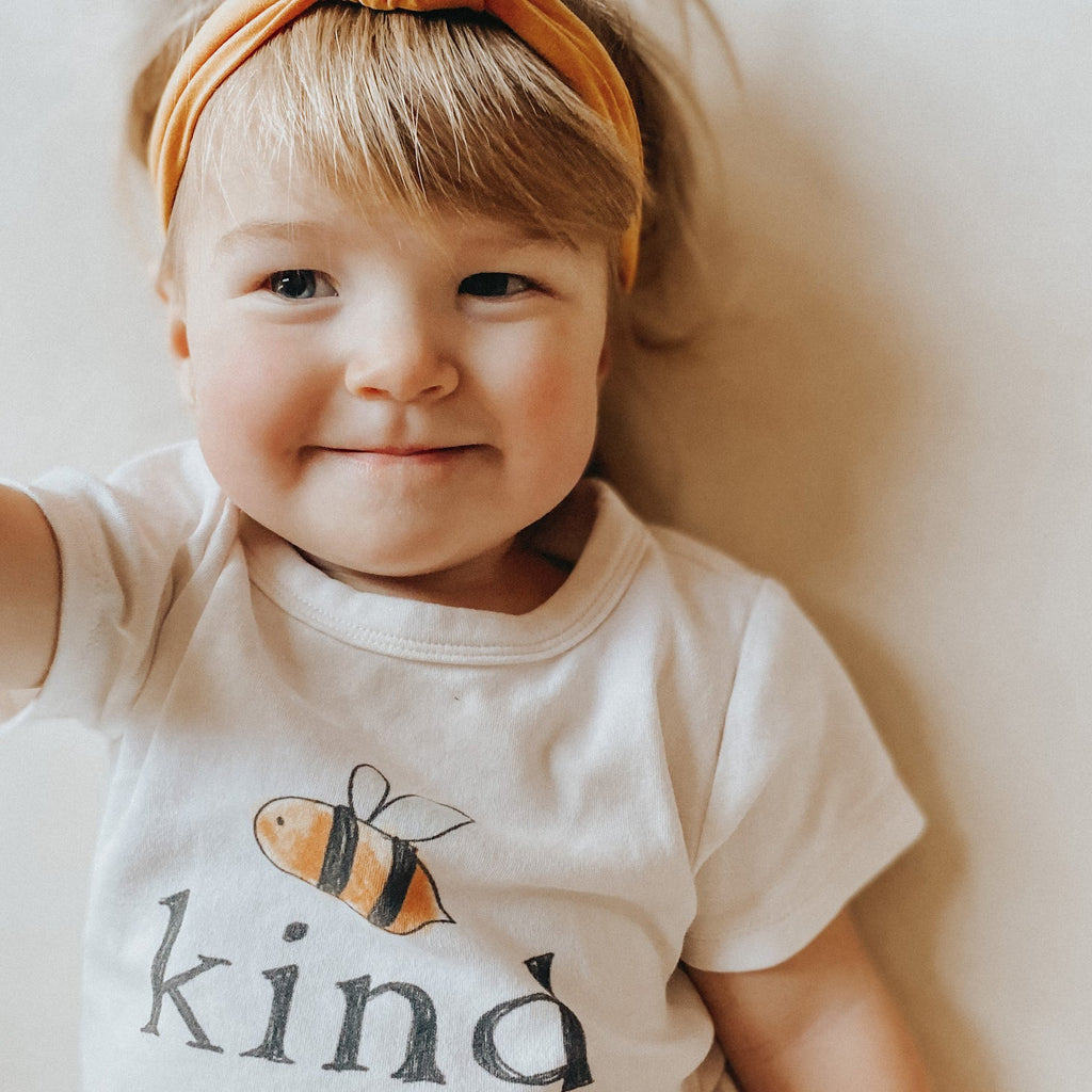 graphic-tee-bumble-bee-kind-Gift-Baby-Toys-2