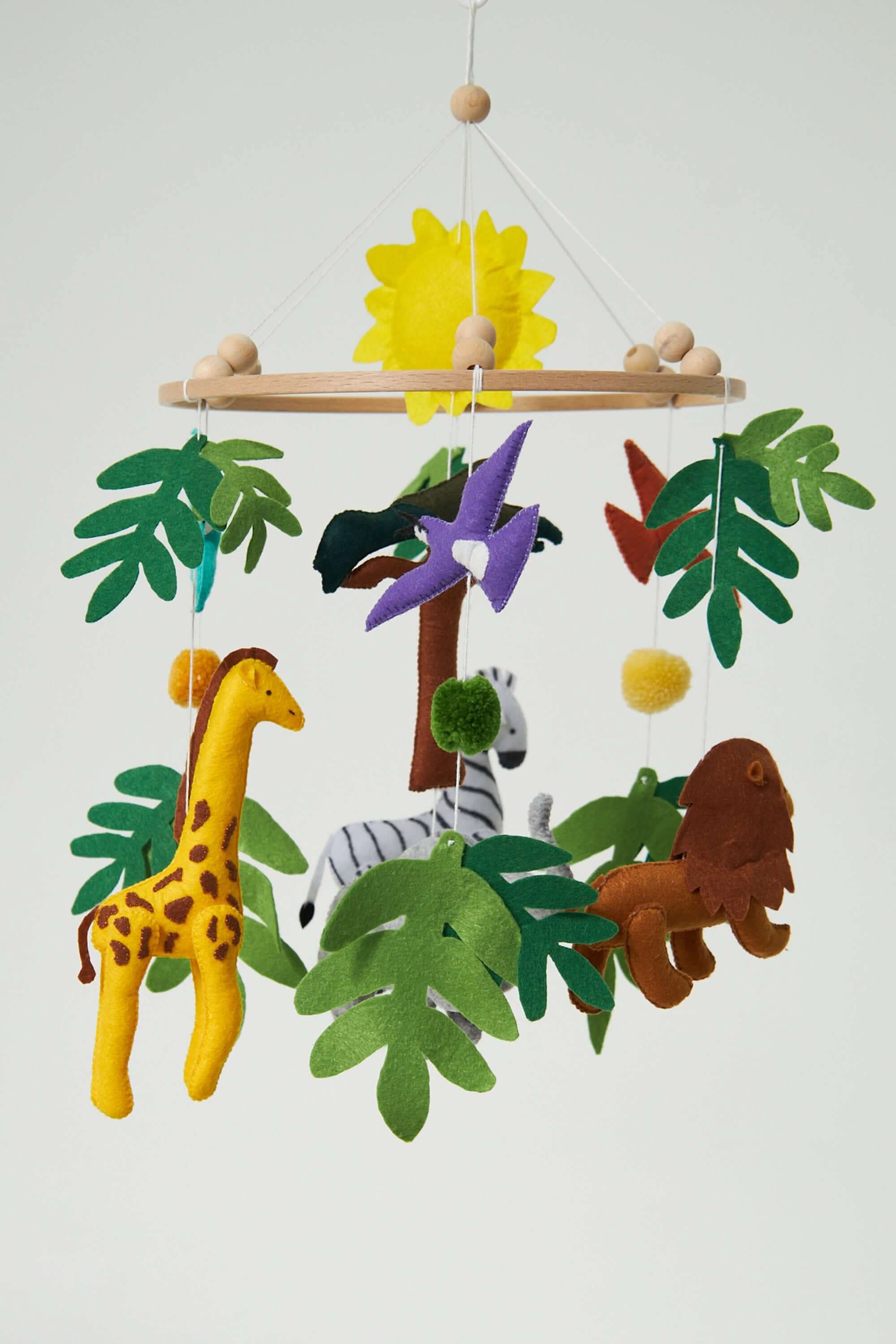 montessori-baby-mobile-set-Gift-Baby-Toys-17