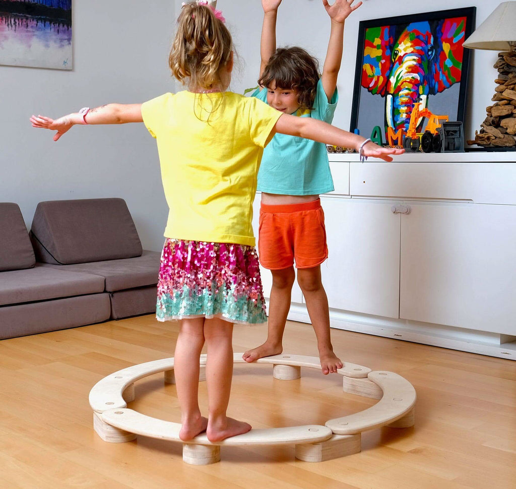 circular-wooden-balance-beam-set-montessori-Gift-Baby-Toys-6