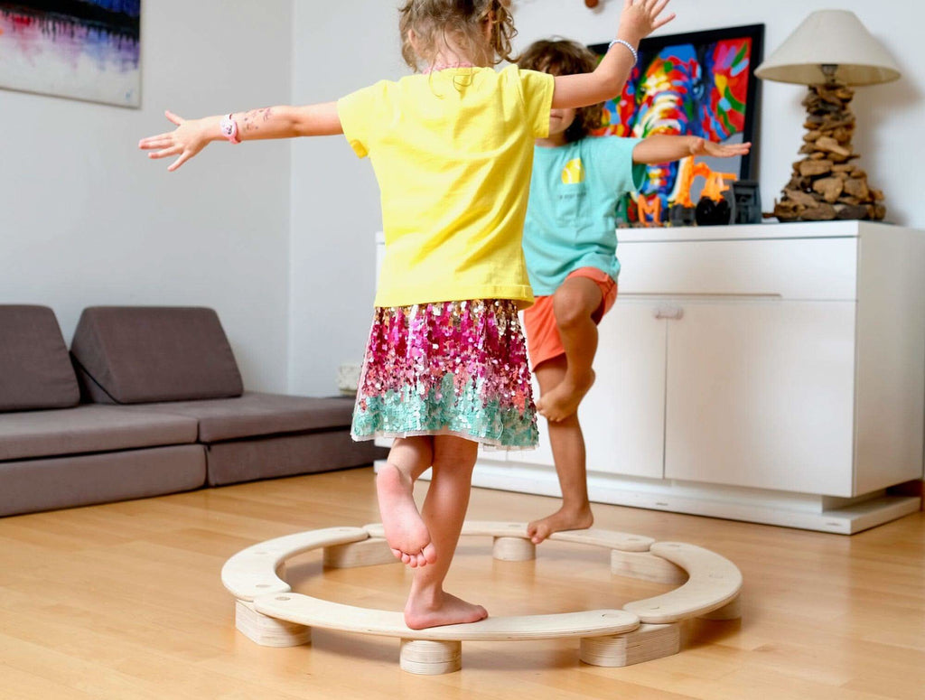 circular-wooden-balance-beam-set-montessori-Gift-Baby-Toys-2