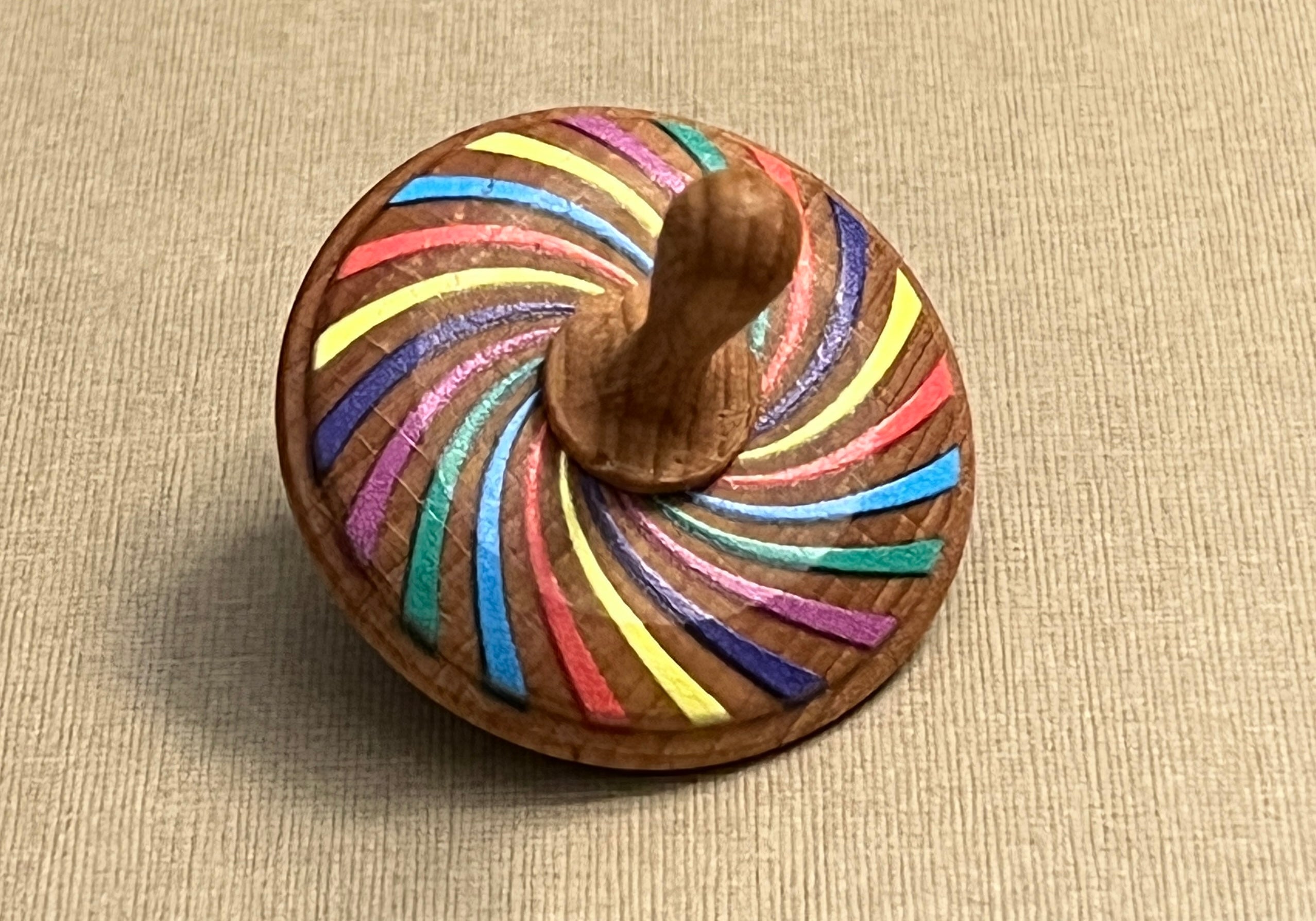 wooden-spinning-top-toy-painted-Gift-Baby-Toys-14