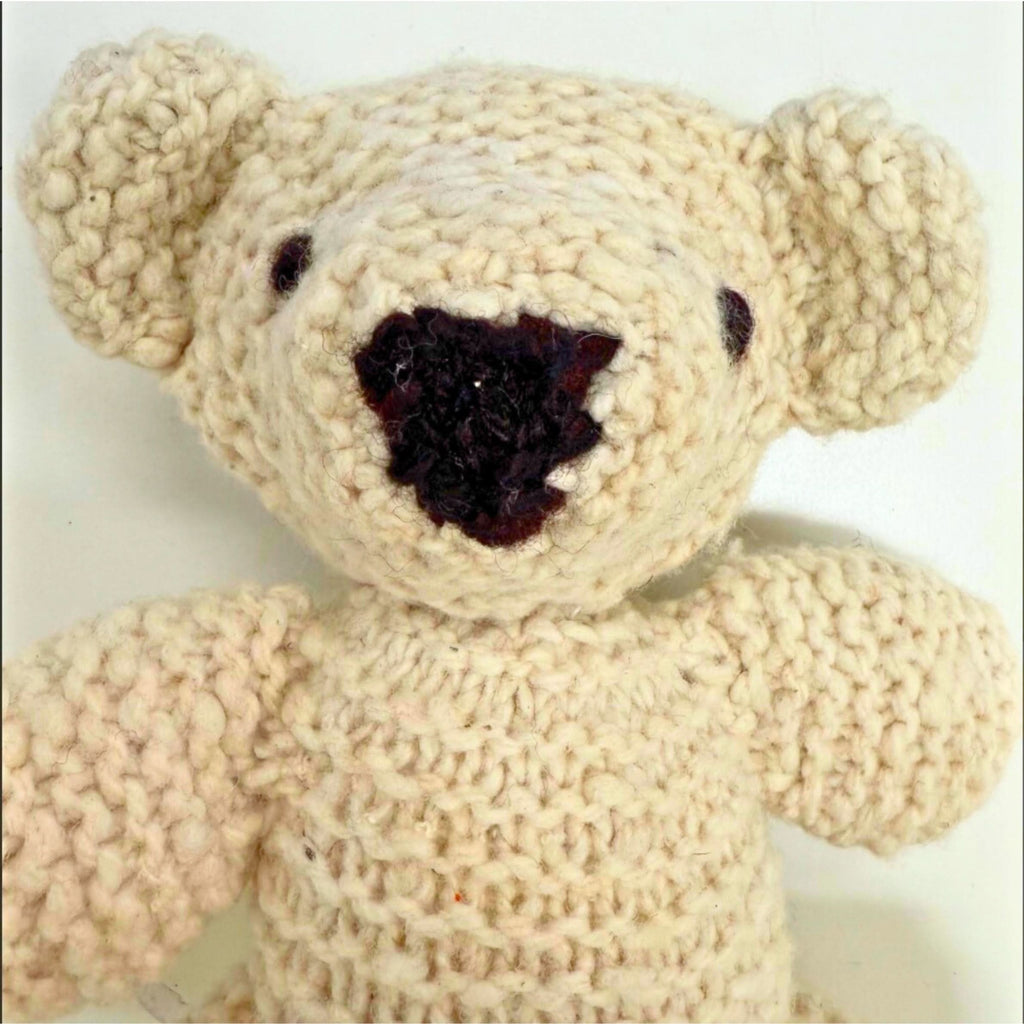 wool-knit-buddy-vee-the-cream-bear-Gift-Baby-Toys-4