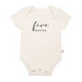 graphic-bodysuit-five-months-milestone-charcoal-Gift-Baby-Toysbodysuits-1