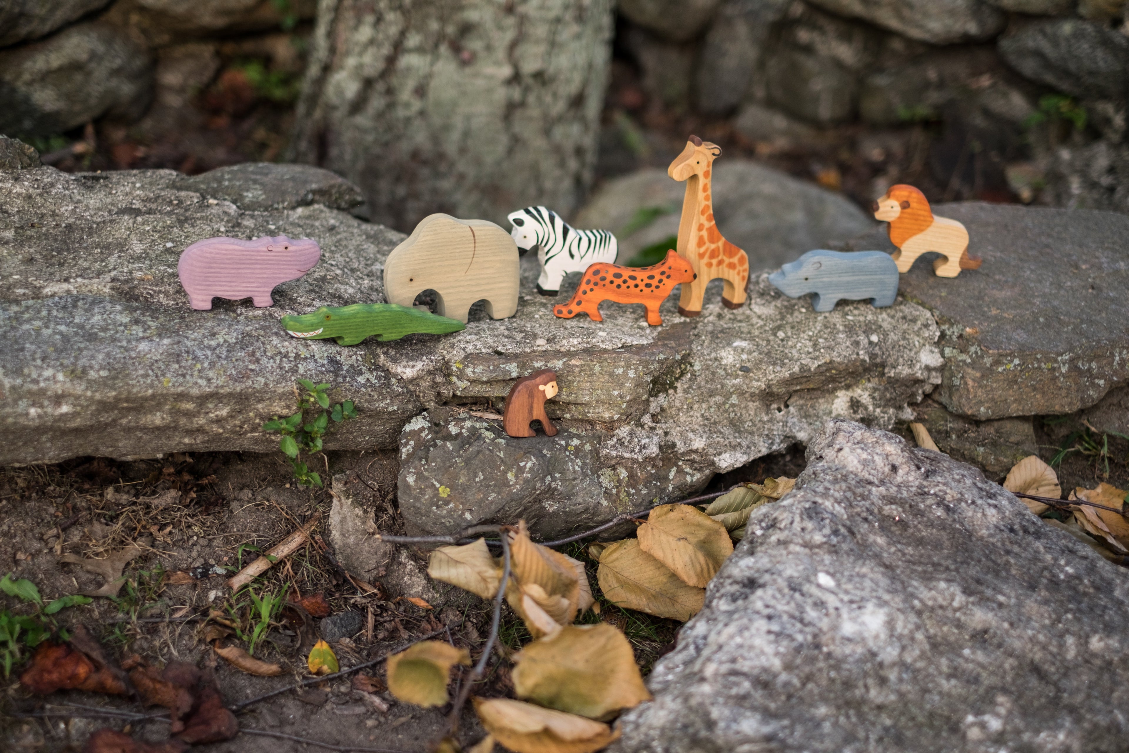 waldorf-african-safari-set-of-9-animals-painted-Gift-Baby-Toys-11
