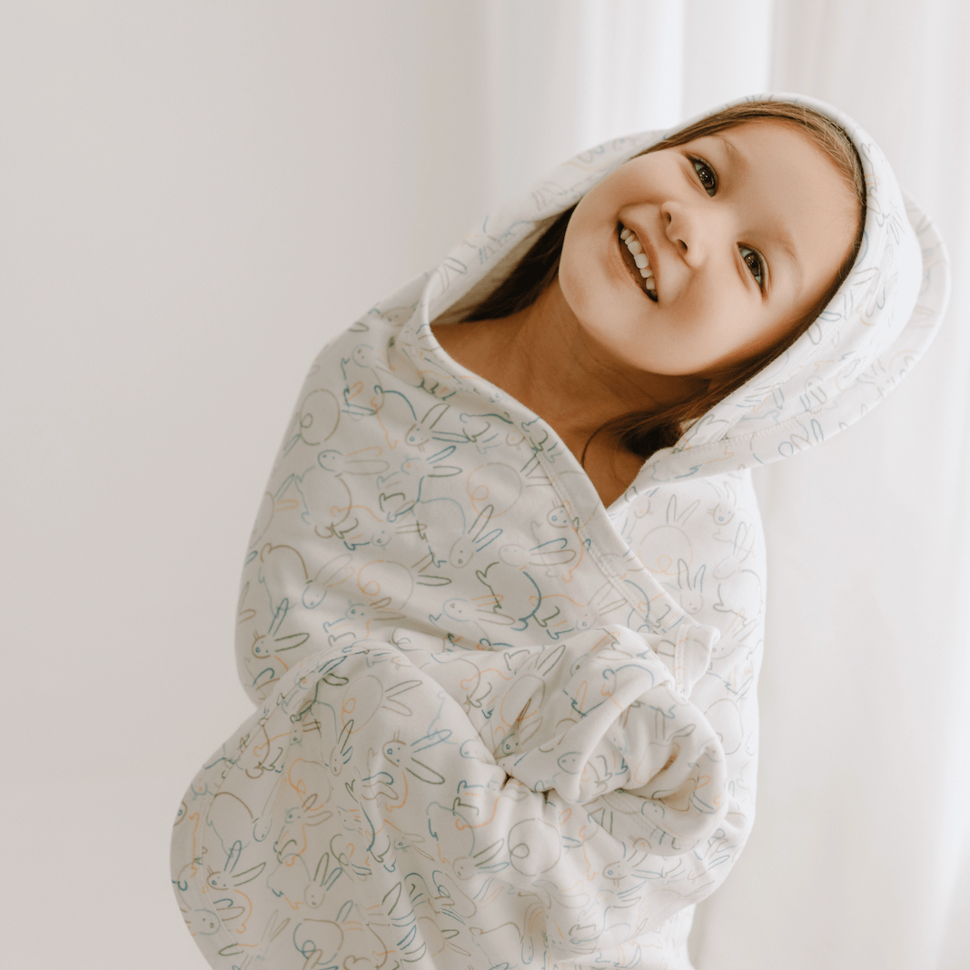 hooded-bath-towel-bunnies-Gift-Baby-Toystowels-1