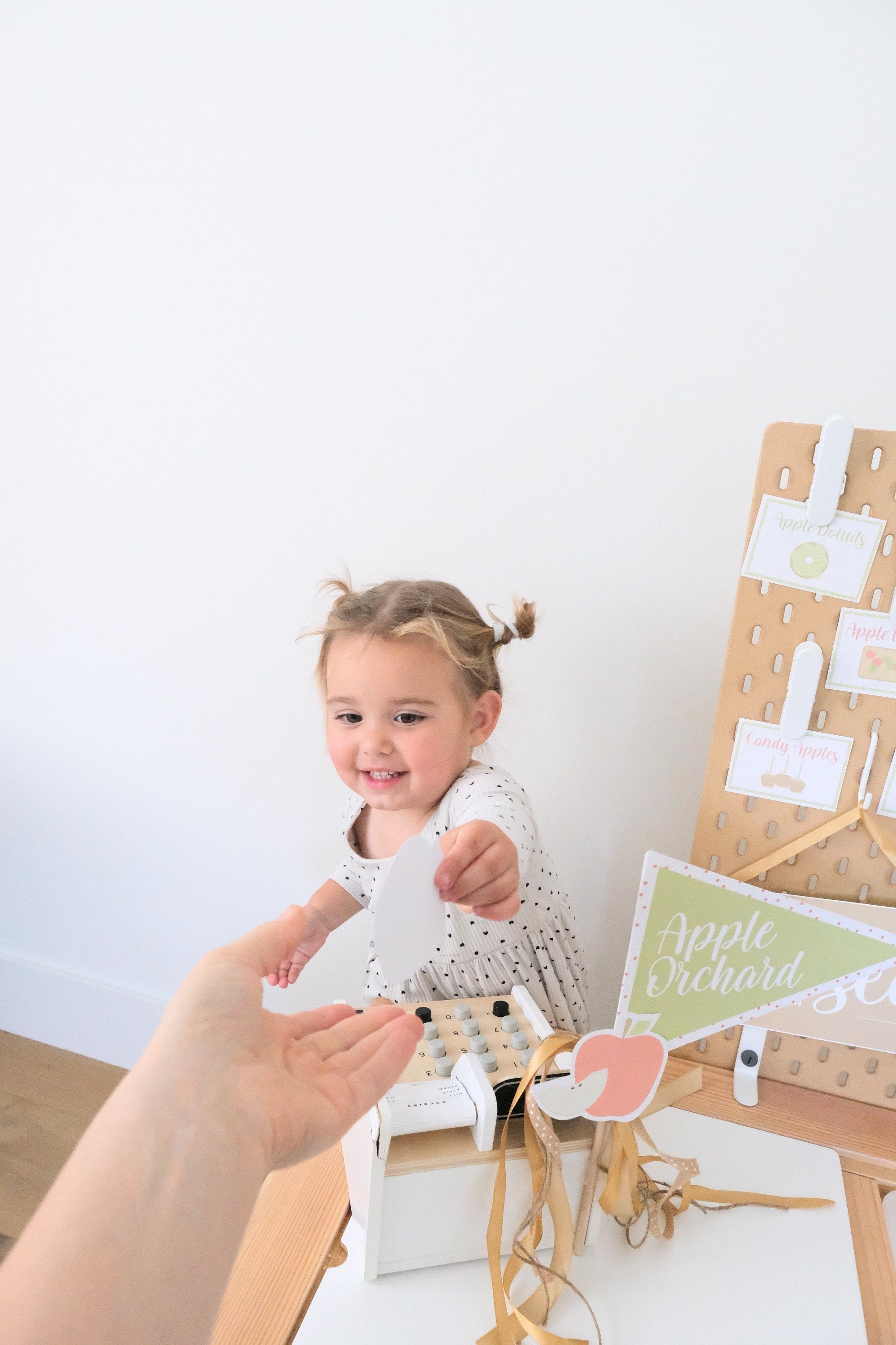 apple-orchard-dramatic-play-printables-Gift-Baby-Toys-3