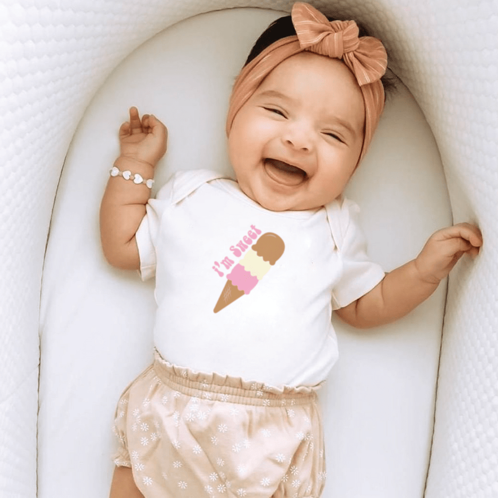 graphic-bodysuit-im-sweet-Gift-Baby-Toys-2