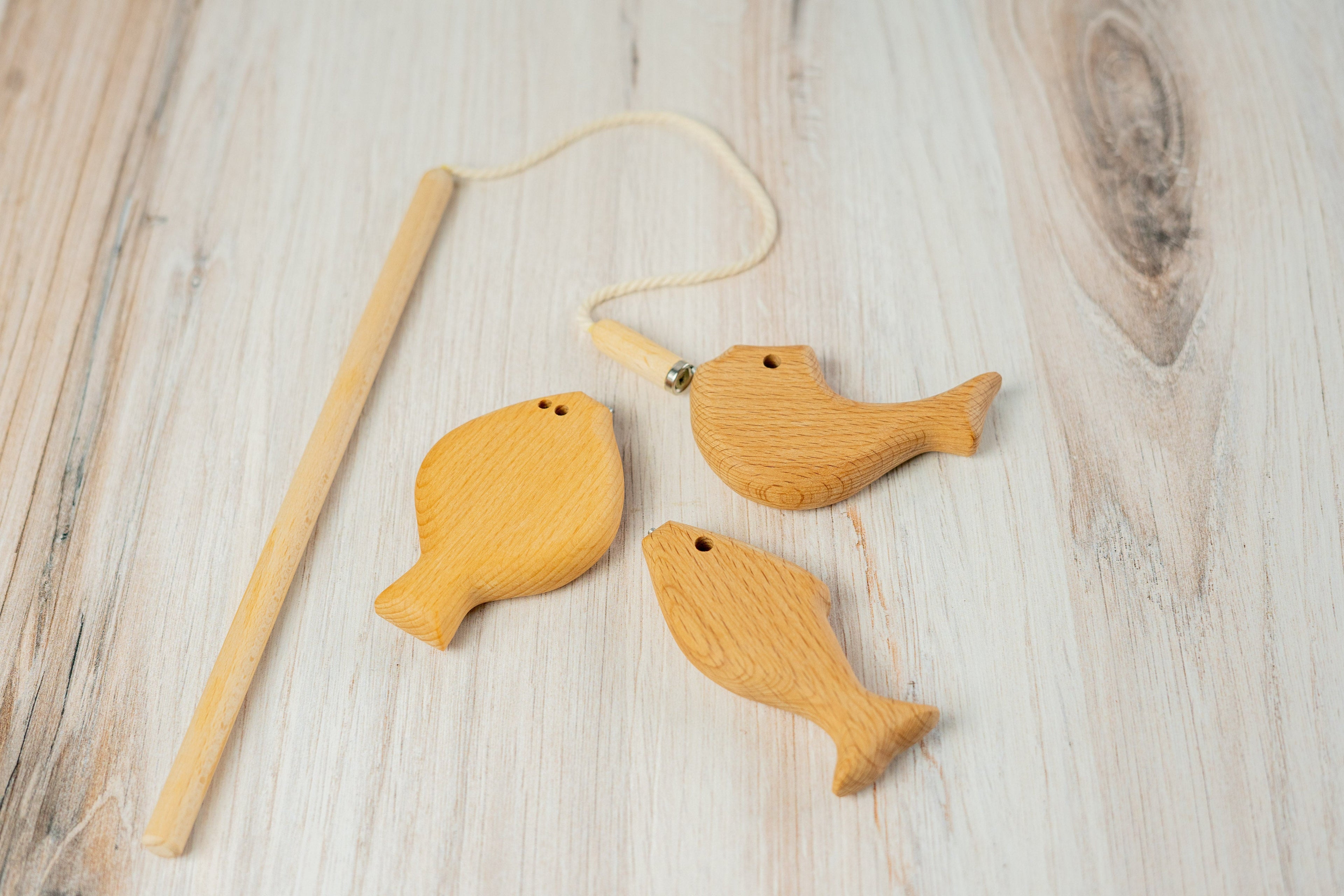wooden-magnetic-fishing-game-for-kids-set-1-small-Gift-Baby-Toys-2
