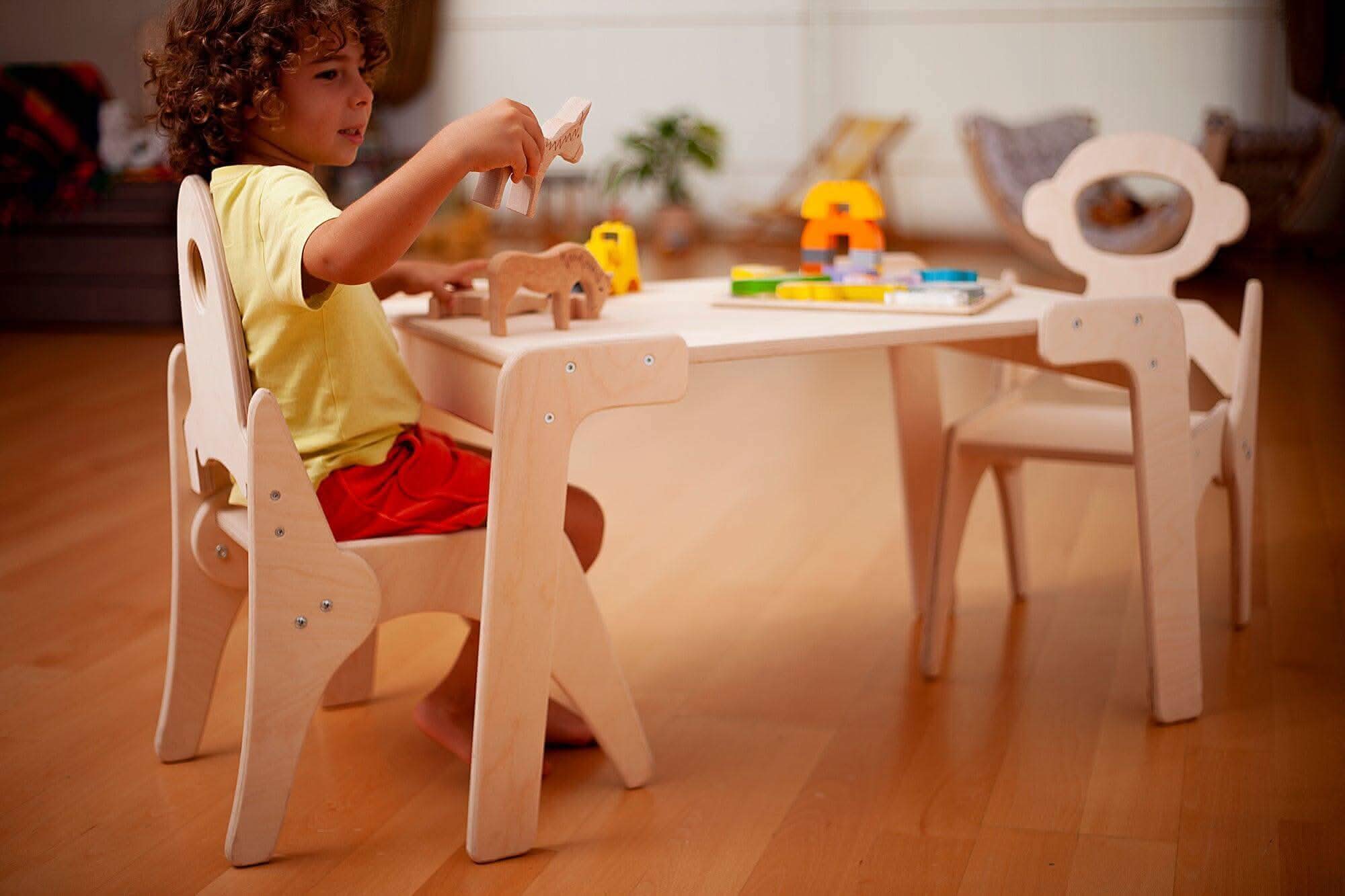 montessori-table-and-chair-set-Gift-Baby-Toys-3