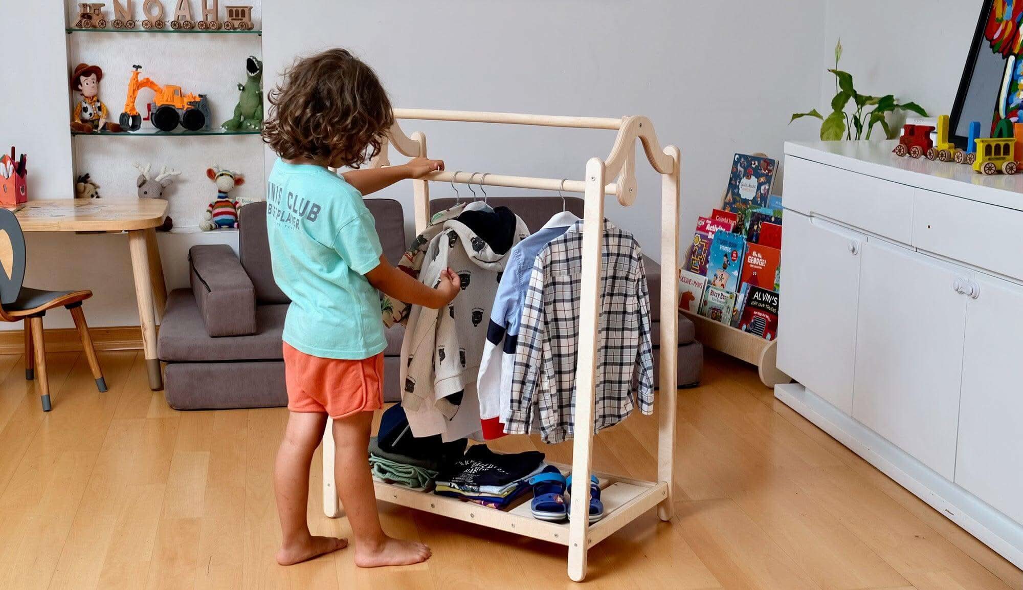 montessori-wooden-kids-clothing-rack-Gift-Baby-Toys-11
