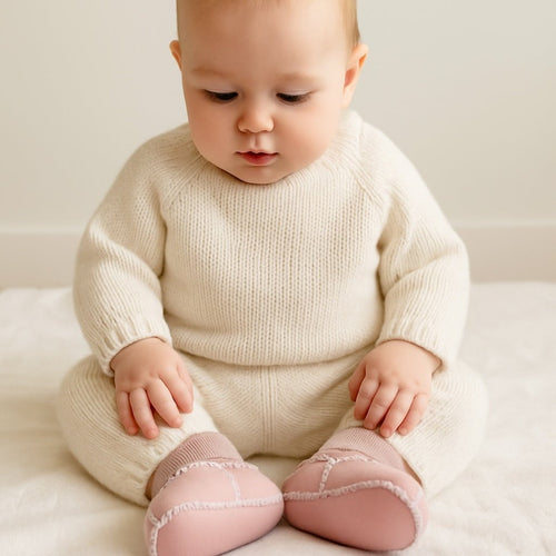 cozy-booties-rose-pink-Gift-Baby-Toys-2