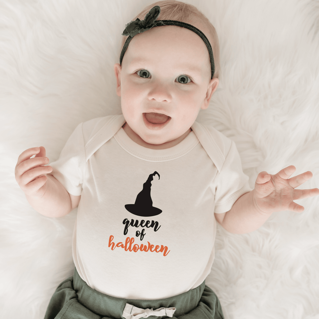 graphic-bodysuit-queen-of-halloween-Gift-Baby-Toys-2