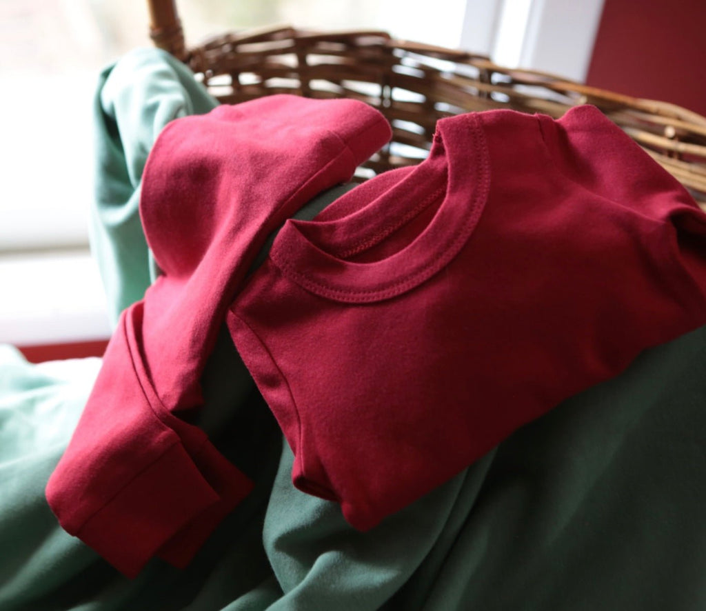 baby-pajamas-scarlet-red-Gift-Baby-Toys-4