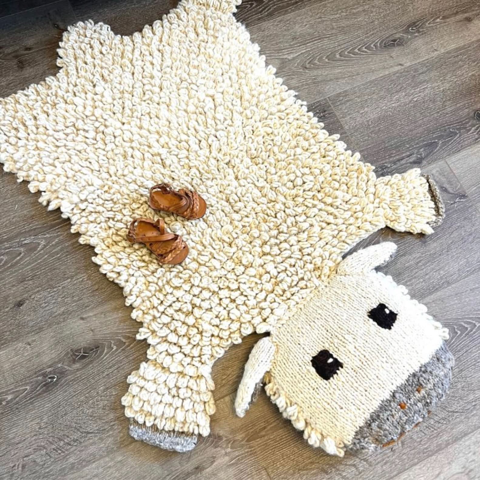 organic-wool-play-mat-nursery-rug-sheep-Gift-Baby-Toys-3