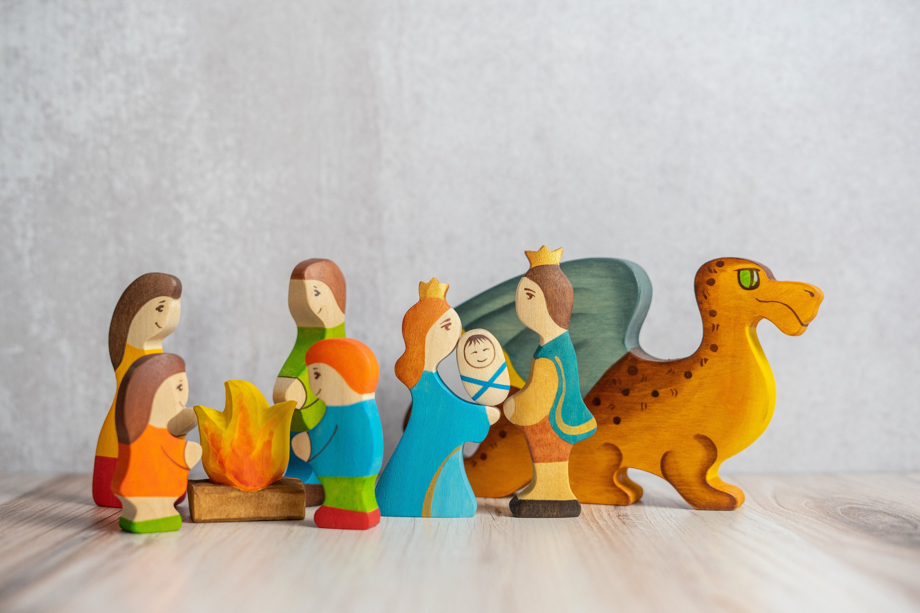 waldorf-wooden-prince-and-princess-figures-Gift-Baby-Toys-6
