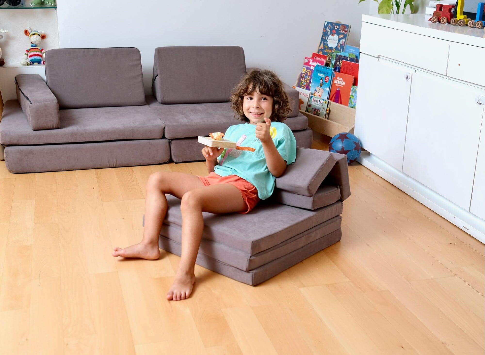 transformable-kids-play-mat-and-couch-for-playtime-and-relaxation-Gift-Baby-Toys-1