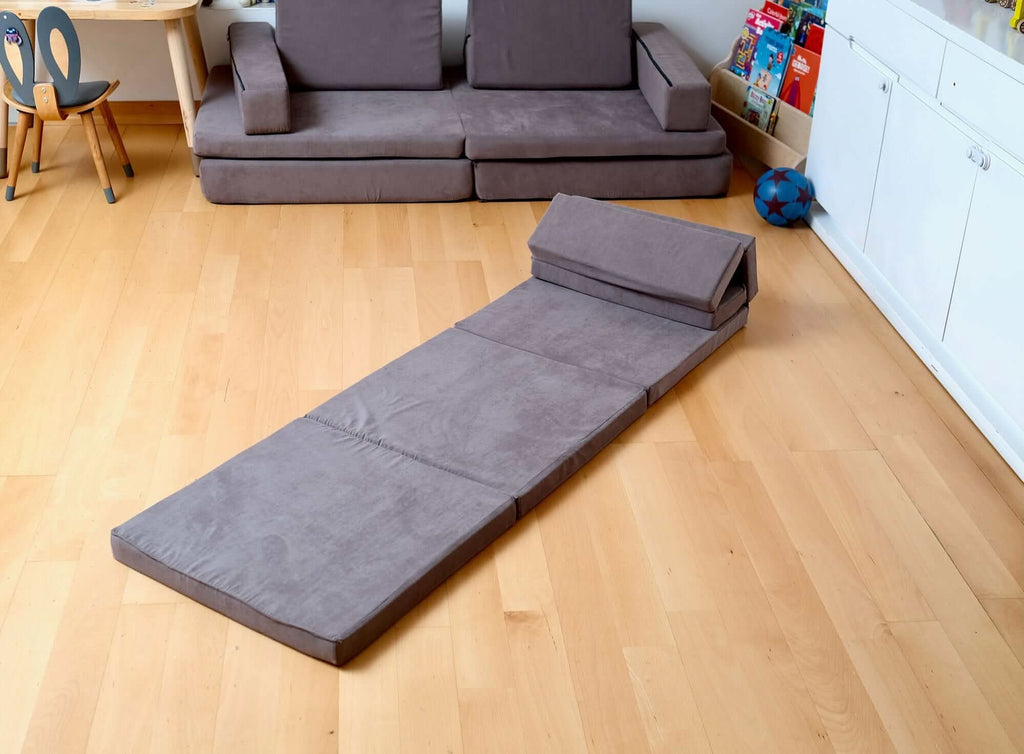 transformable-kids-play-mat-and-couch-for-playtime-and-relaxation-Gift-Baby-Toys-16