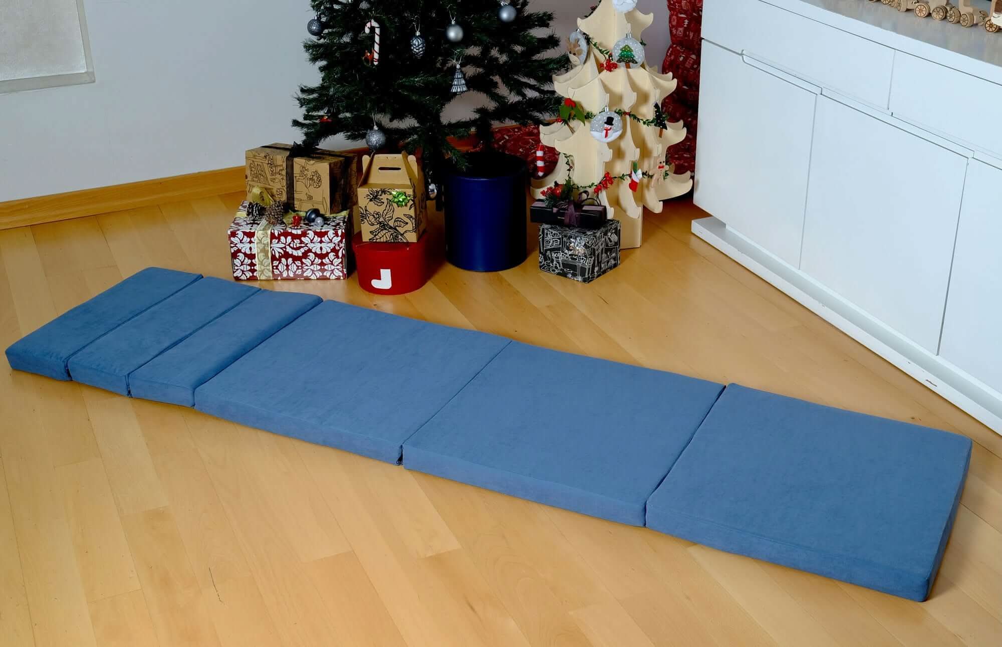 transformable-kids-play-mat-and-couch-for-playtime-and-relaxation-Gift-Baby-Toys-17