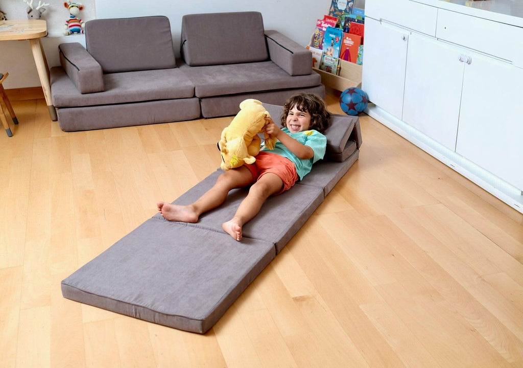 transformable-kids-play-mat-and-couch-for-playtime-and-relaxation-Gift-Baby-Toys-3